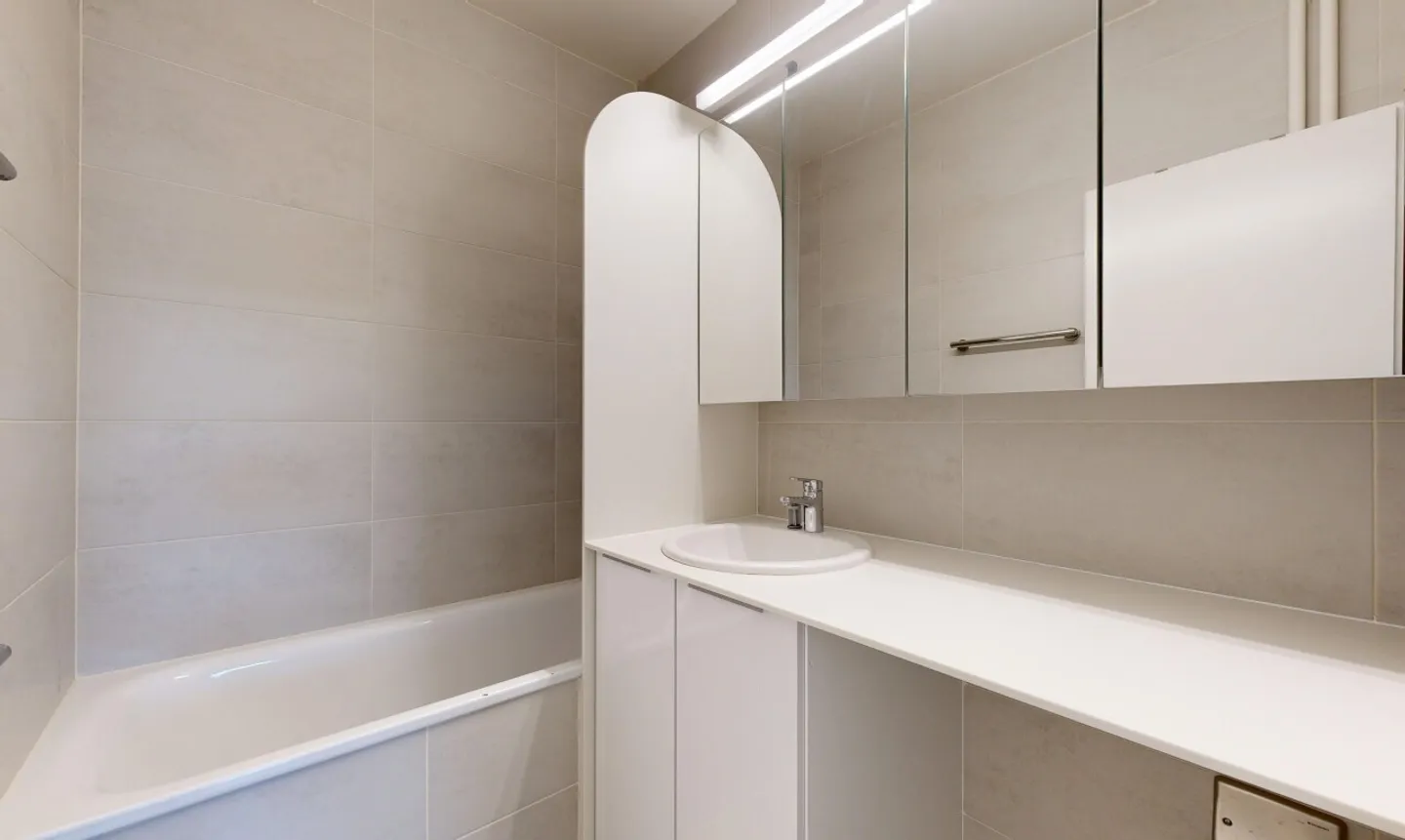 Großes Familien-Duplex mit 7 Zimmern im Herzen von Thônex - Foto 10 von 11