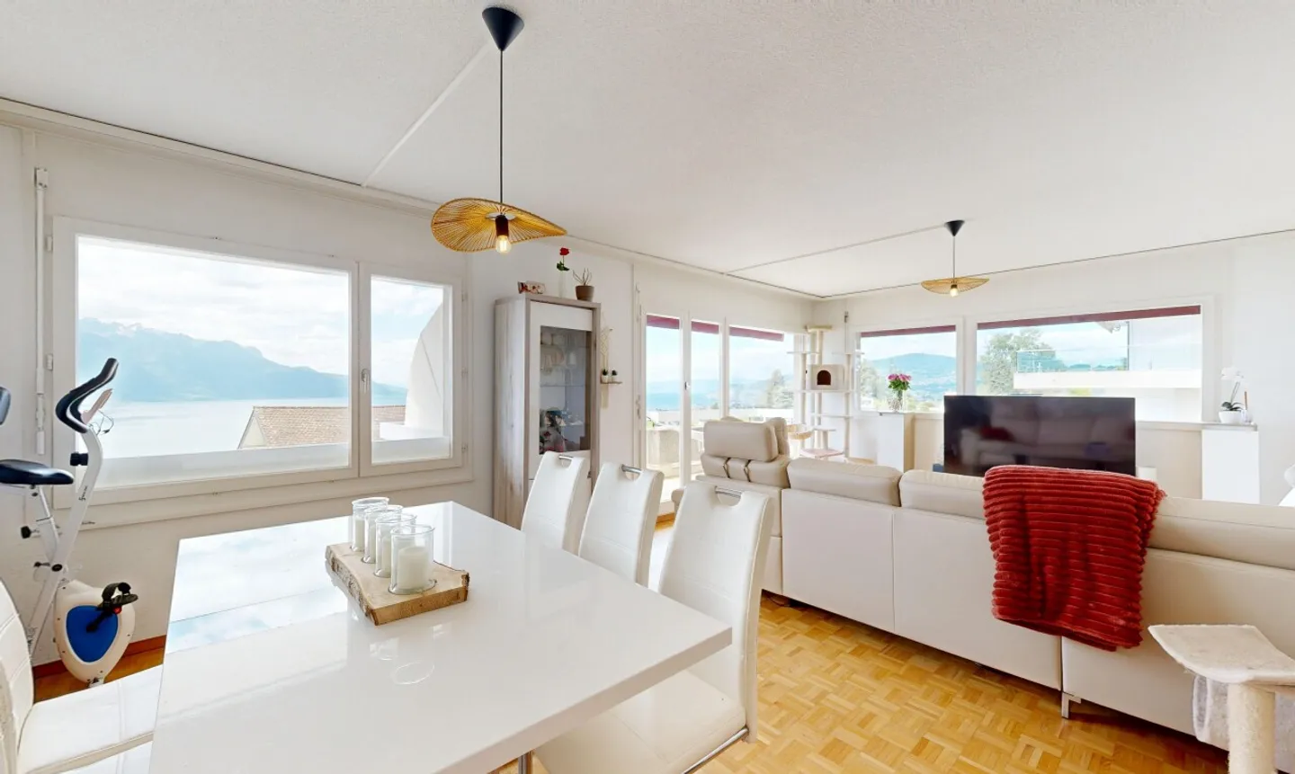 Appartement avec vue panoramique - Photo 3 sur 11