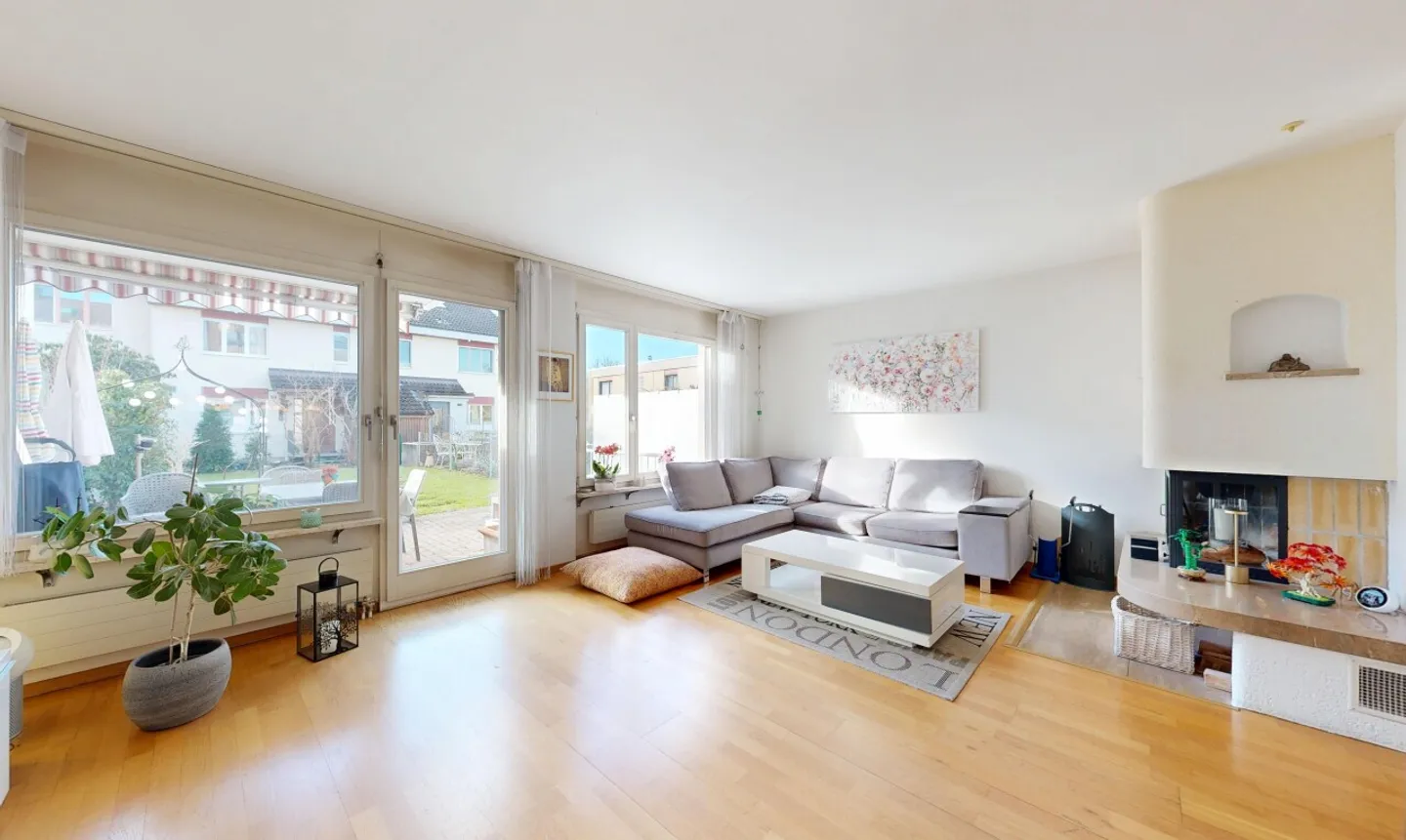 Casa a schiera adatta alle famiglie in posizione soleggiata a Dornach - Foto 4 di 11