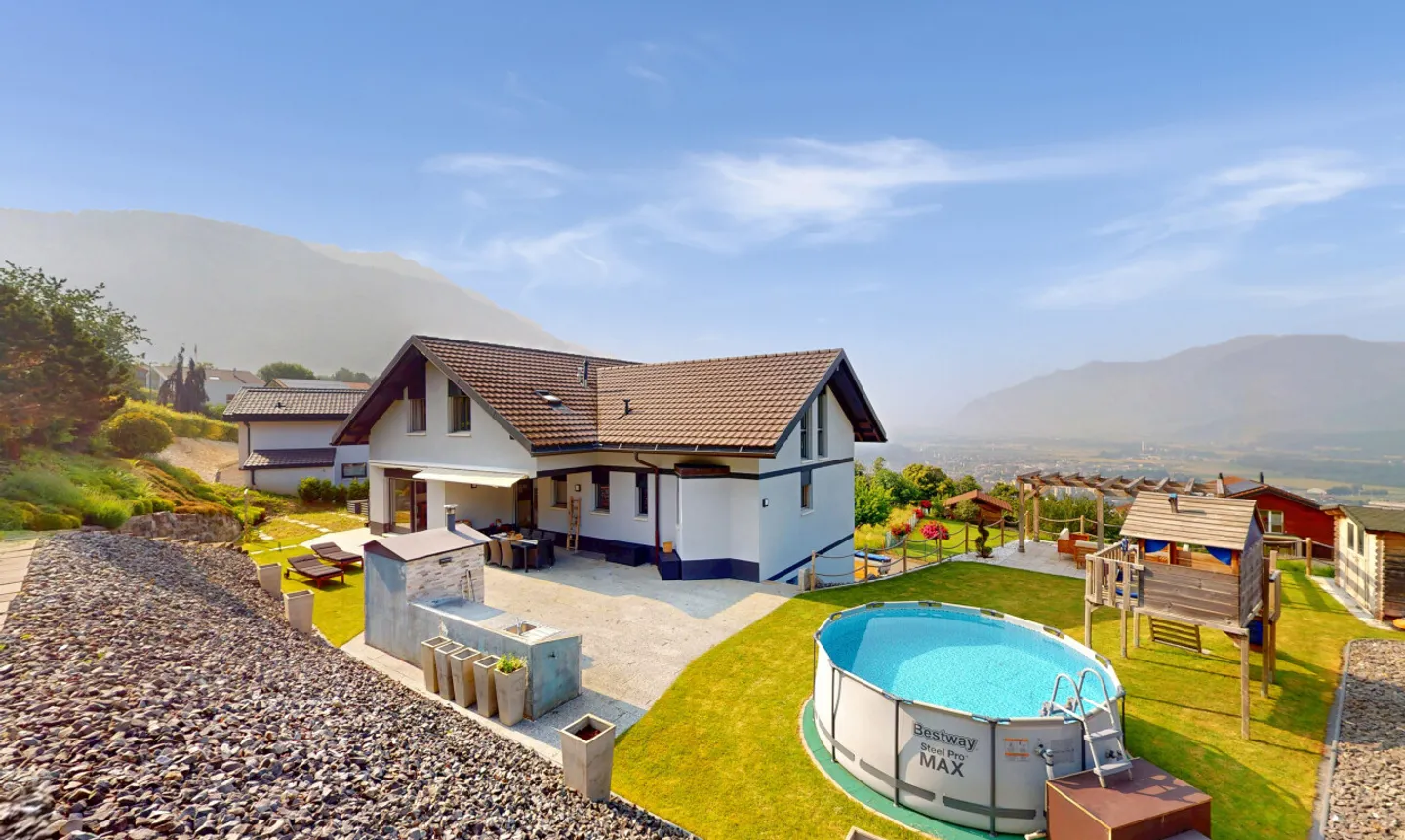 Villa contemporaine avec vue panoramique - Photo 1 sur 11