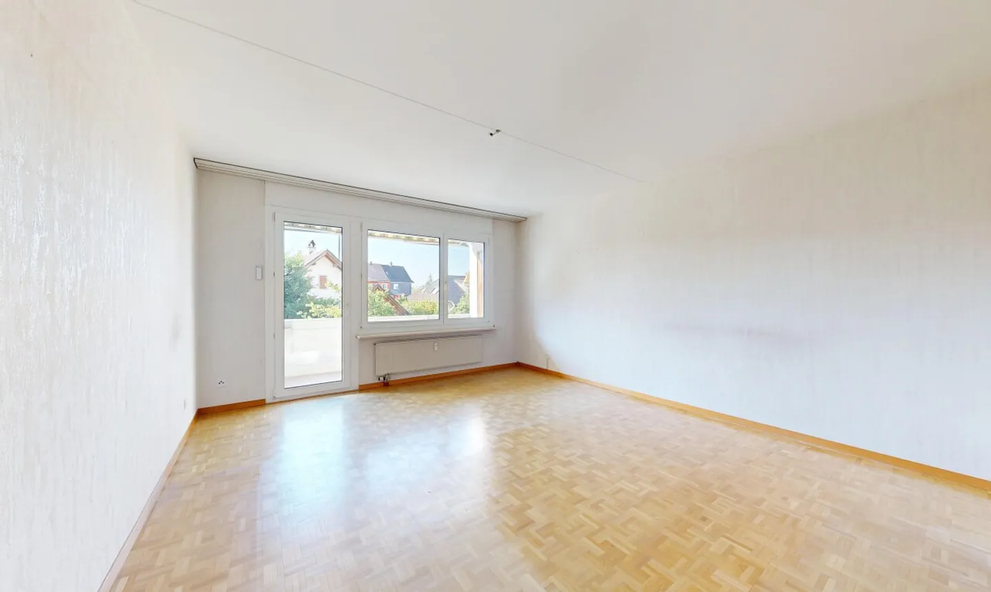 Practical 4-room apartment with large balcony in the Längi district - Photo 1 of 11