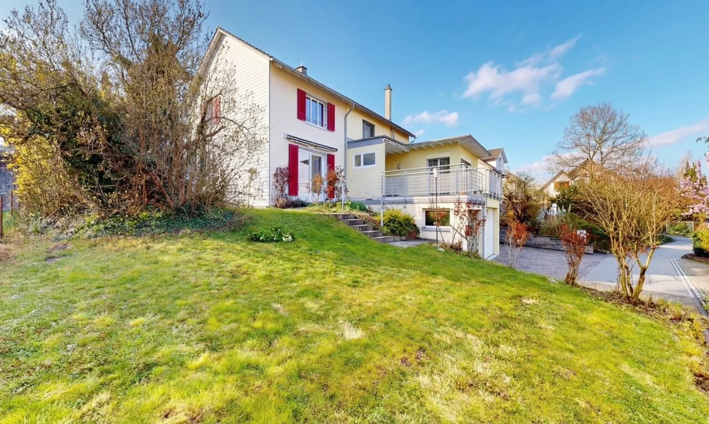 Charmante Maison Familiale avec Jardin - Photo 1 sur 11