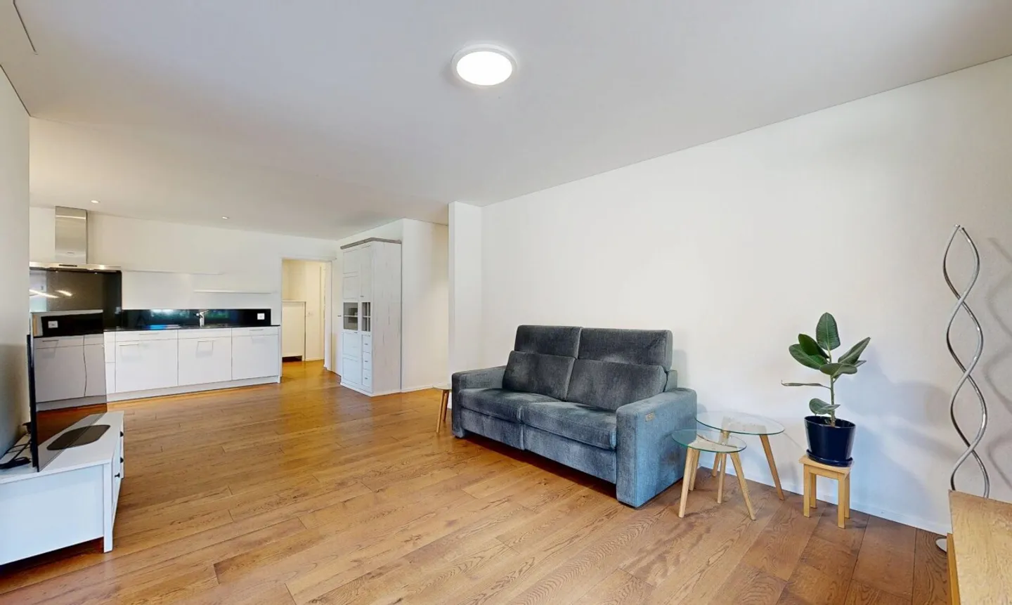 Moderno appartamento giardino di 3,5 stanze con ampio spazio esterno - Foto 8 di 11