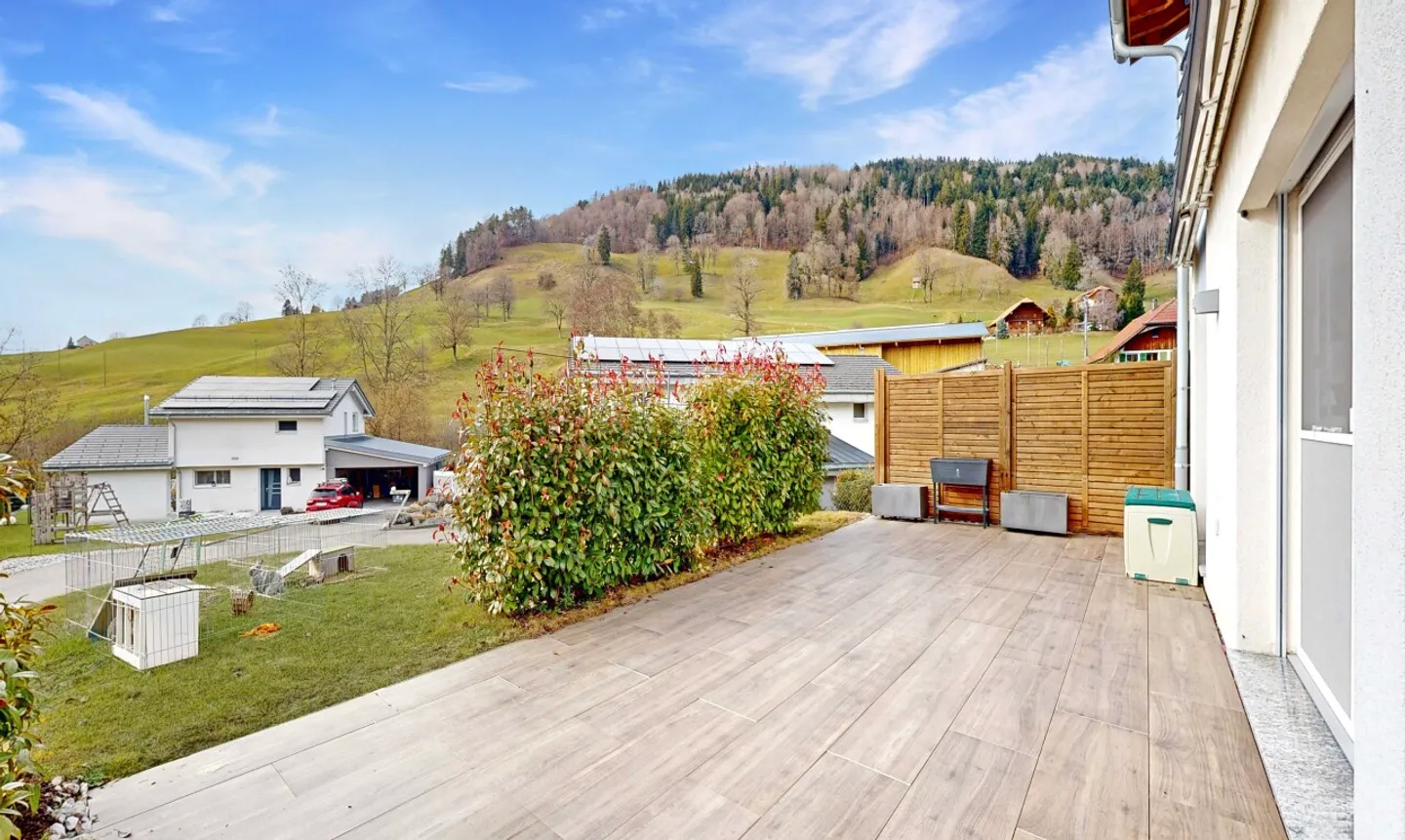 Villa lumineuse avec vue montagne - Photo 2 sur 11