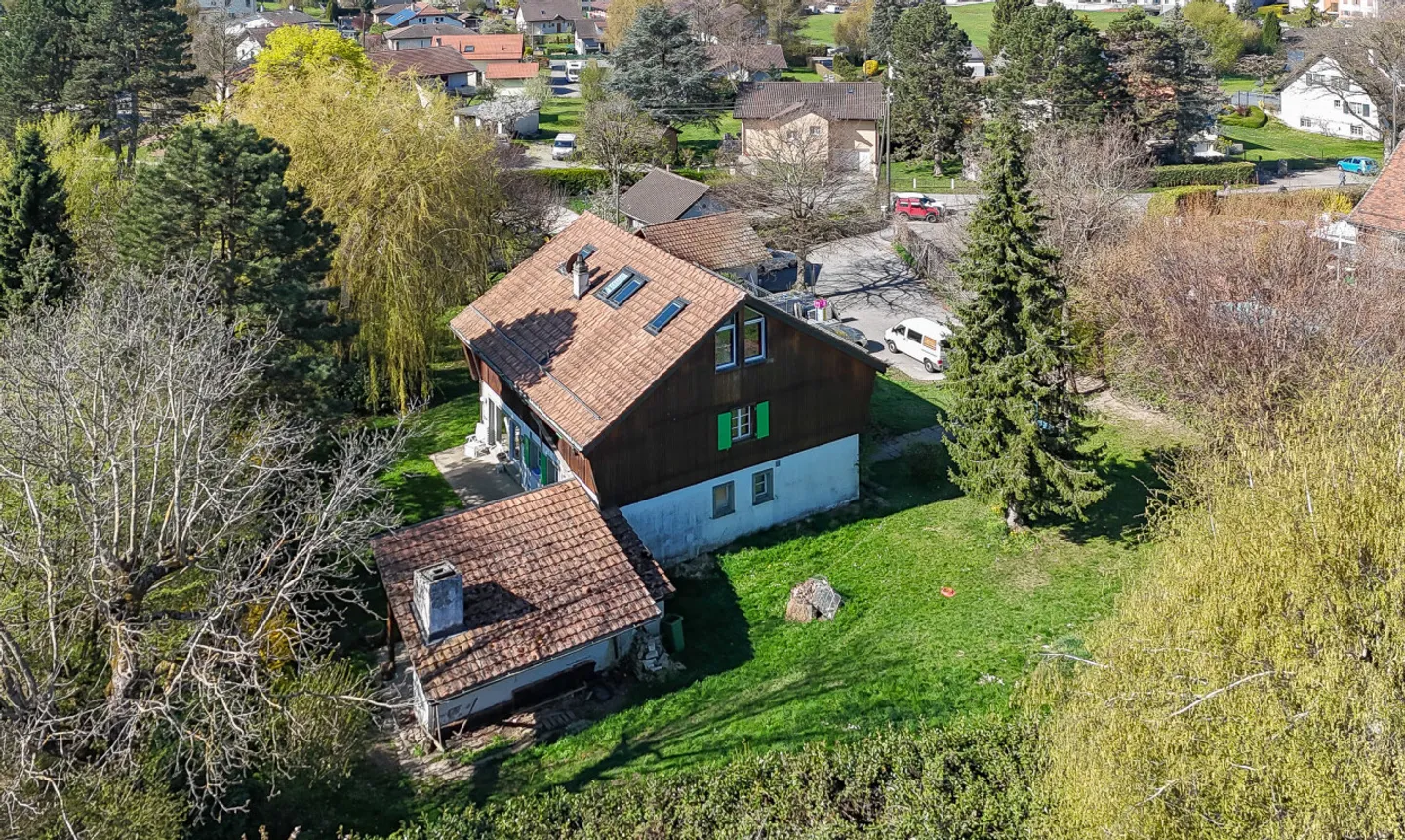 Charmantes Haus mit großem Garten - Foto 1 von 11