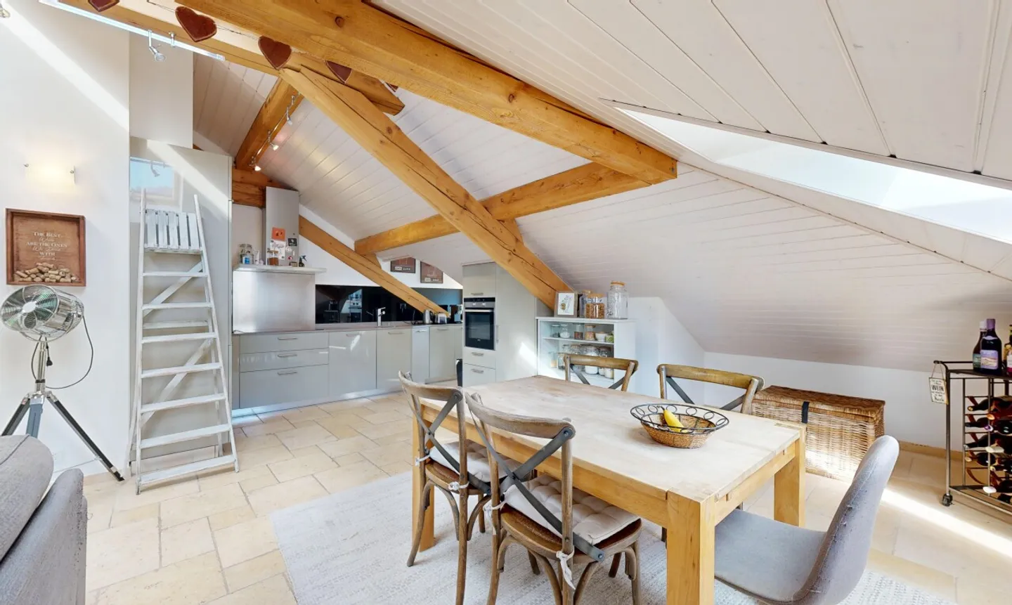 "Coup de coeur" Apartment - Top Floor in the Center of Lausanne - Photo 4 of 11