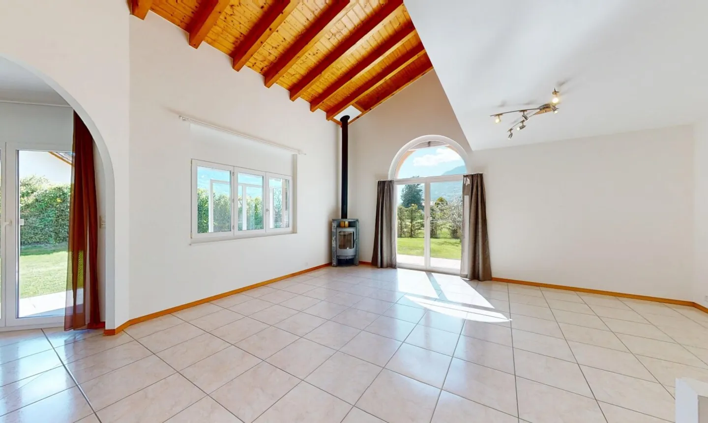 Geräumiges Familienhaus mit Garten in Vétroz - Foto 8 von 13