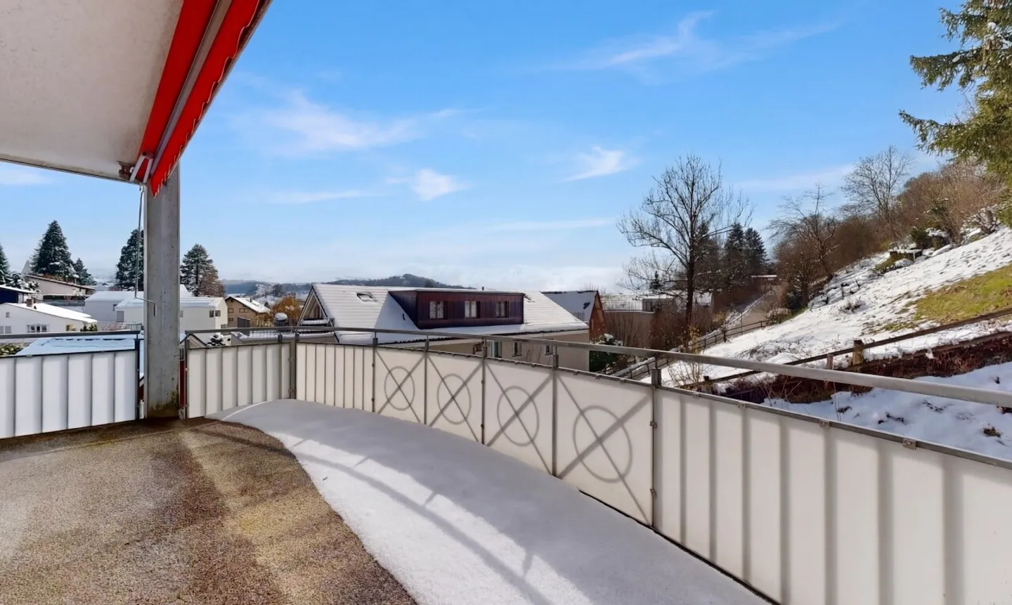 Appartamento spazioso con vista mozzafiato - Foto 1 di 13