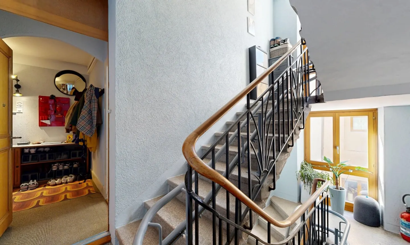 Immeuble mixte 2 Commerces + 3.5 + 8.5 en duplex - Photo 5 sur 11