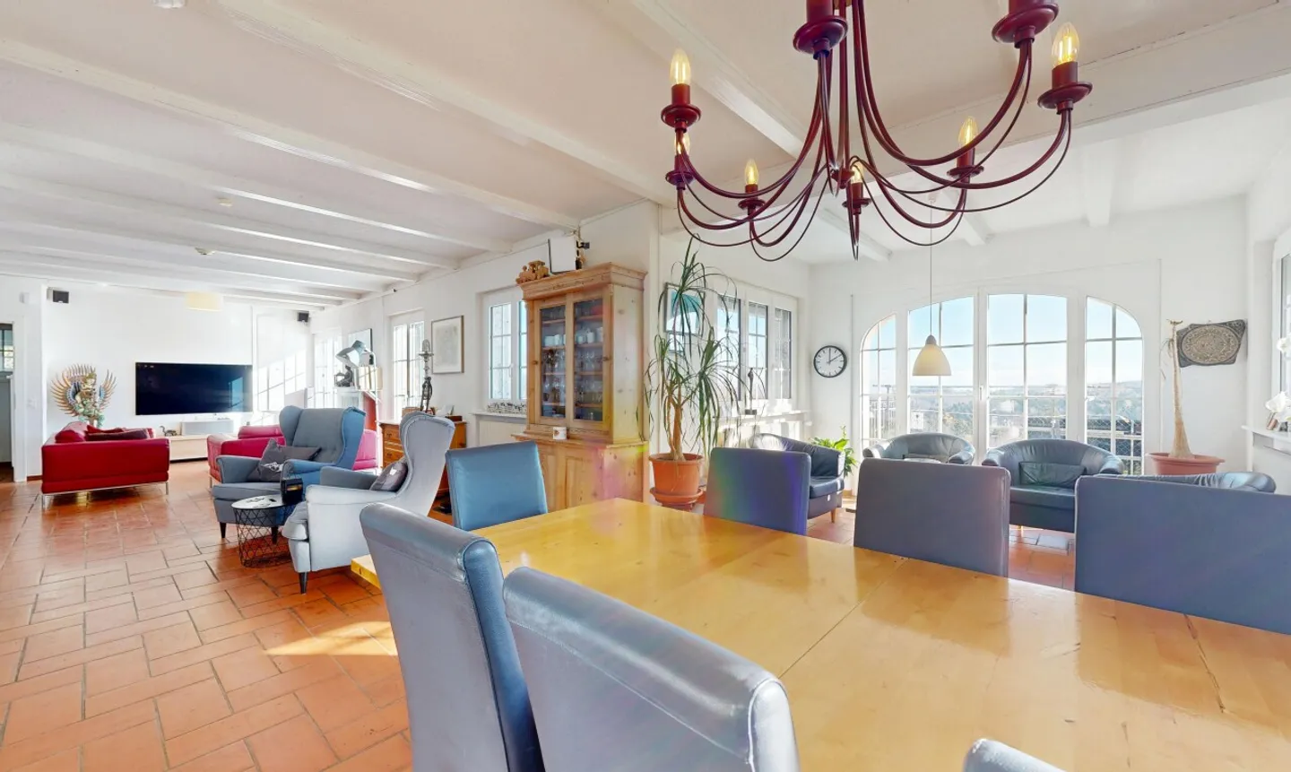 Großes Anwesen mit Panoramablick und außergewöhnlicher natürlicher Umgebung - Foto 7 von 11