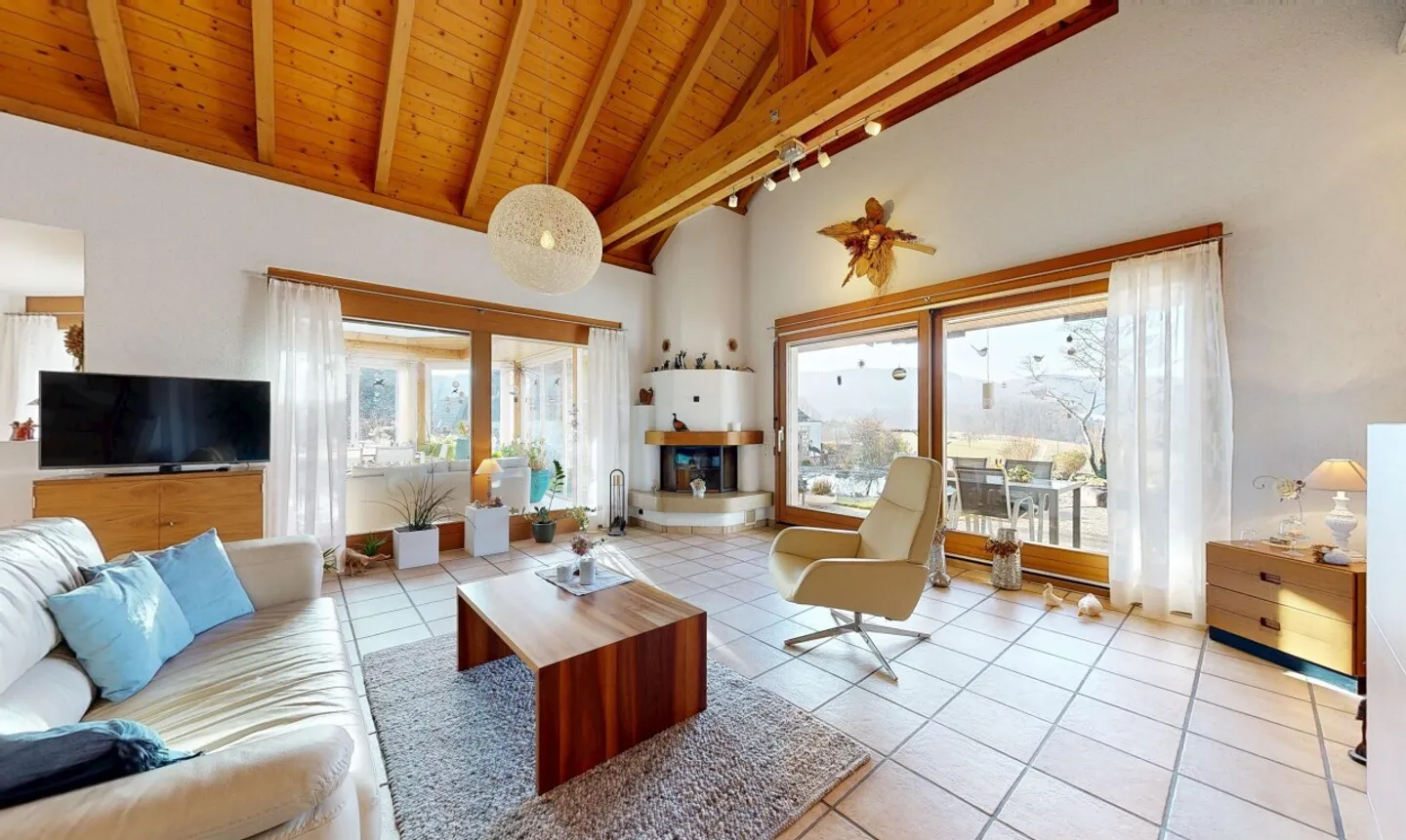 Casa indipendente con ampio giardino e vista mozzafiato - Foto 8 di 11