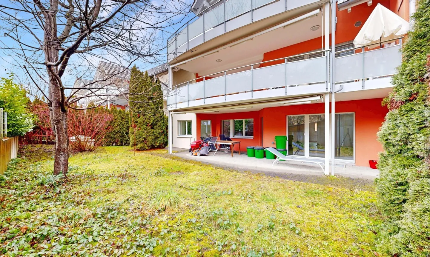 Moderno appartamento con giardino di 4,5 stanze a Egg vicino a Zurigo - Foto 3 di 11