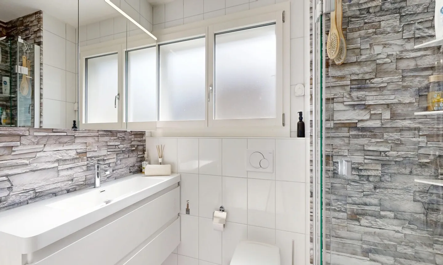 Well-maintained 5.5-room corner townhouse in a family-friendly location - Photo 10 of 11