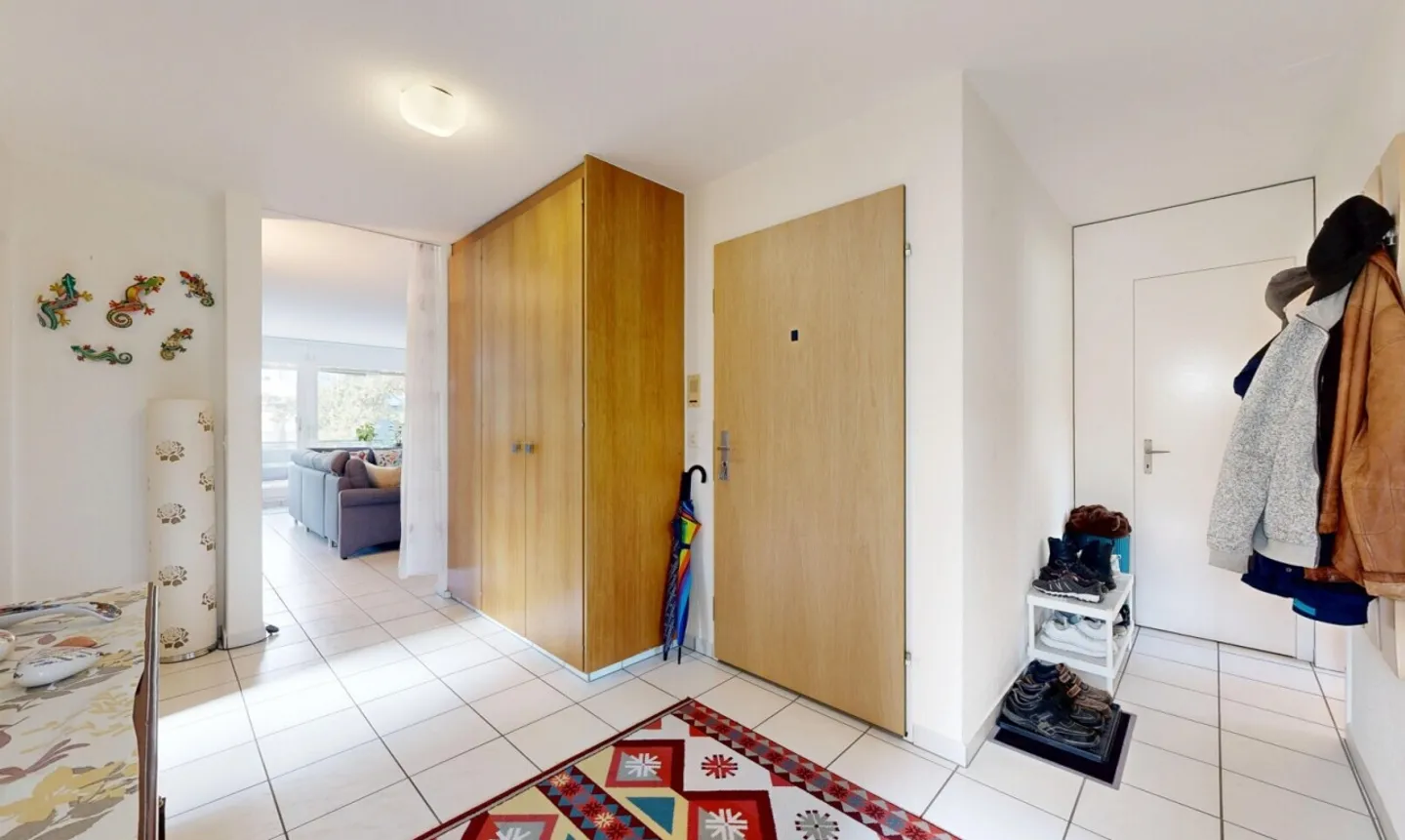 Appartamento elegante di 4,5 stanze con balcone a Nidau - Foto 5 di 11