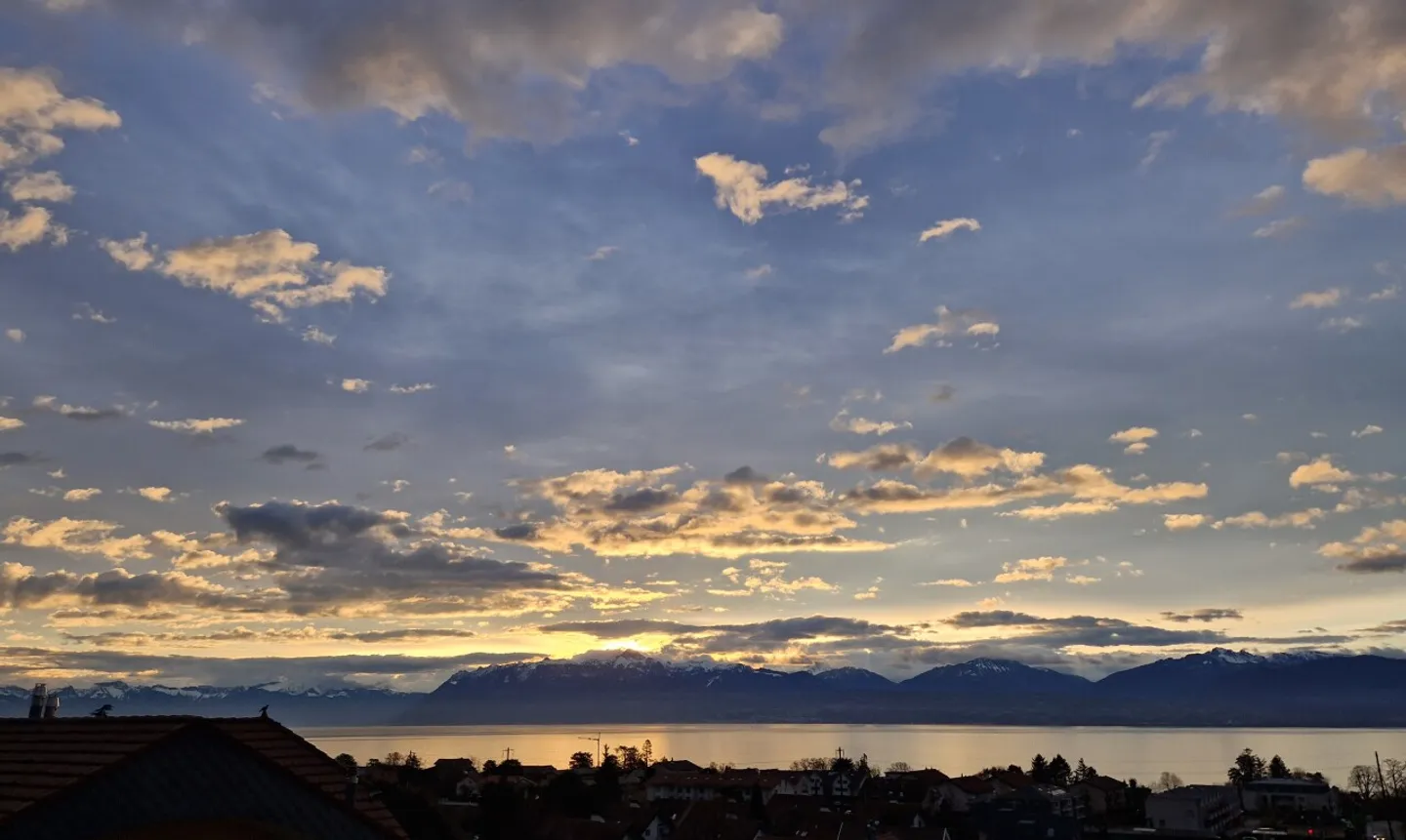 Penthouse mit Panoramablick auf den See - Foto 9 von 11