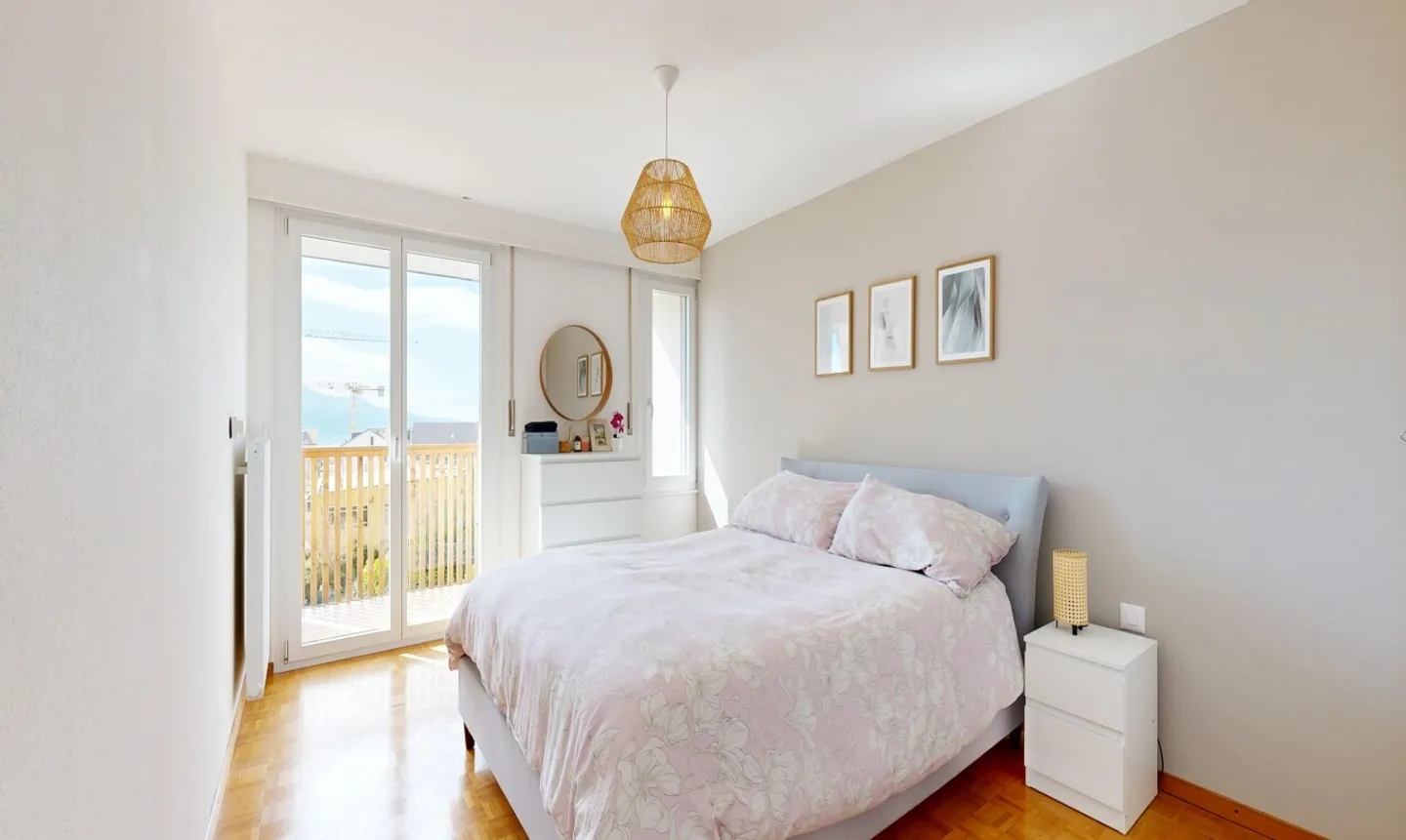 Casa familiare ristrutturata nel cuore di Blonay, a pochi passi dal centro - Foto 5 di 11