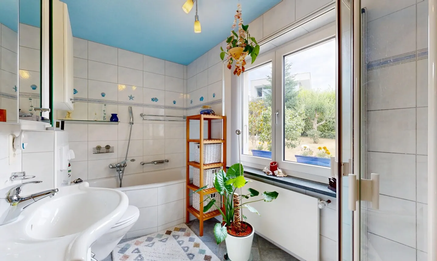Freistehendes Einfamilienhaus mit herrlichem Garten und Grünsicht - Photo 8 sur 11