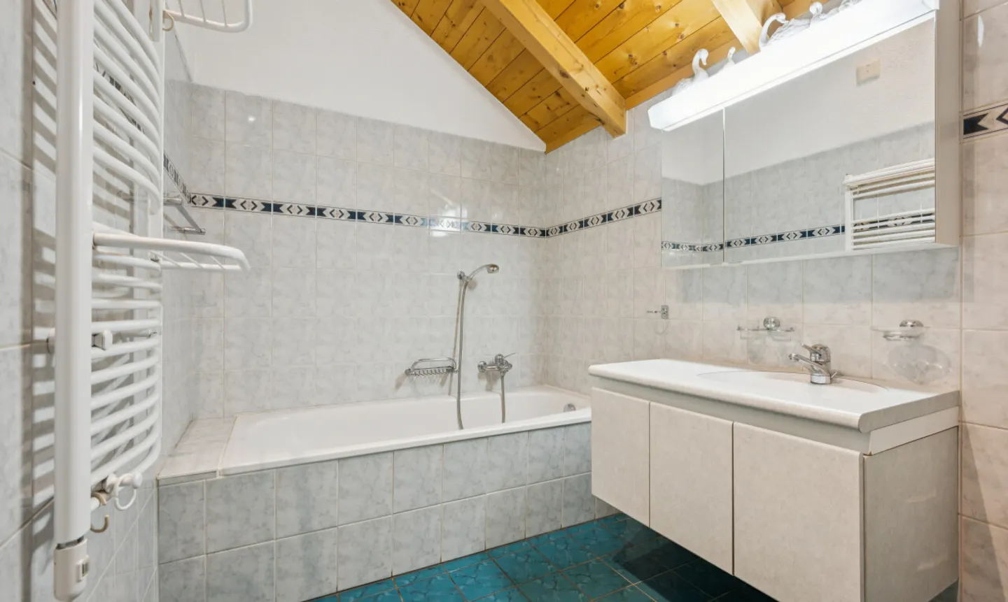 Geräumiges Einfamilienhaus mit Potenzial - Foto 10 von 11