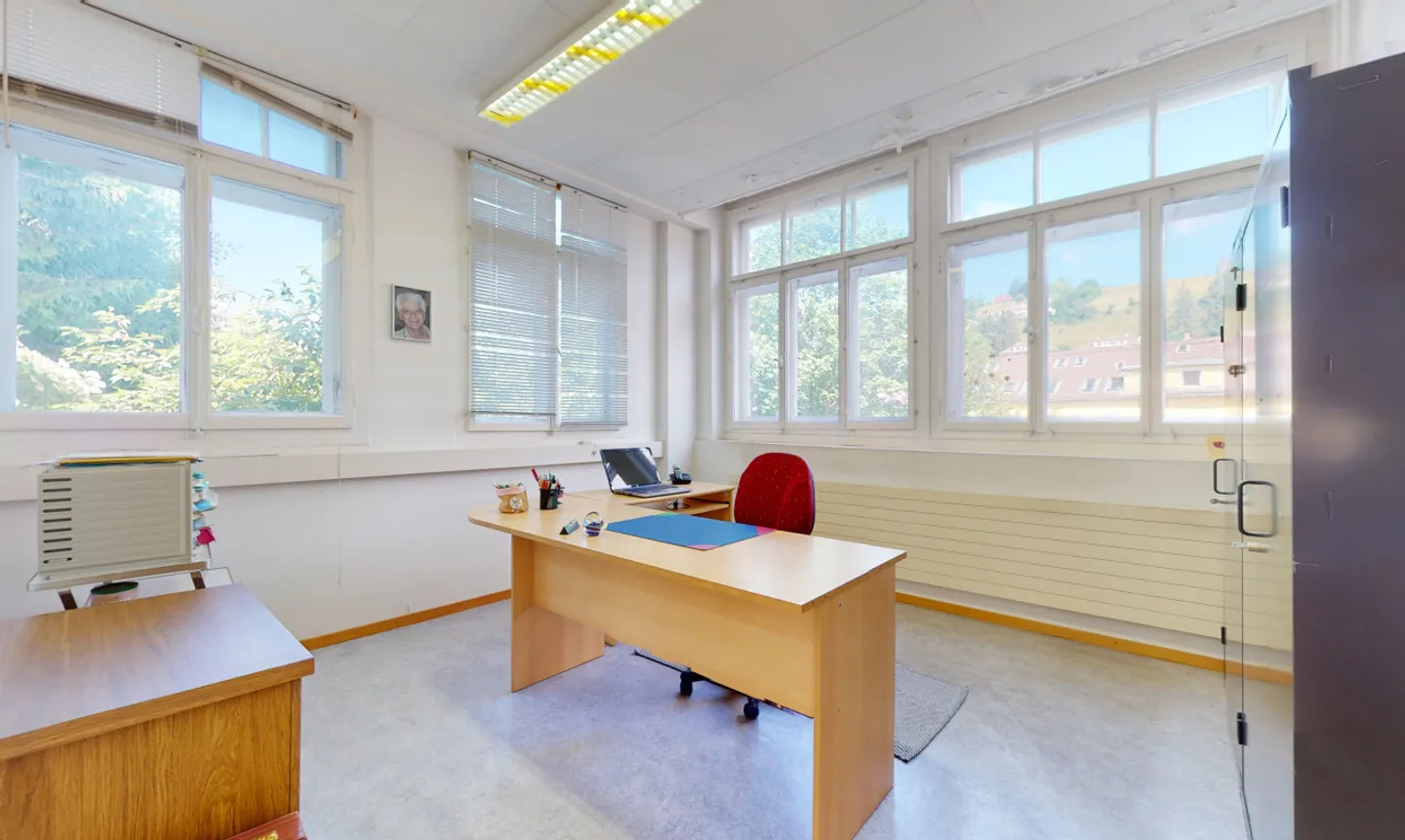 Gemischtes Gebäude mit Potenzial - Foto 4 von 13