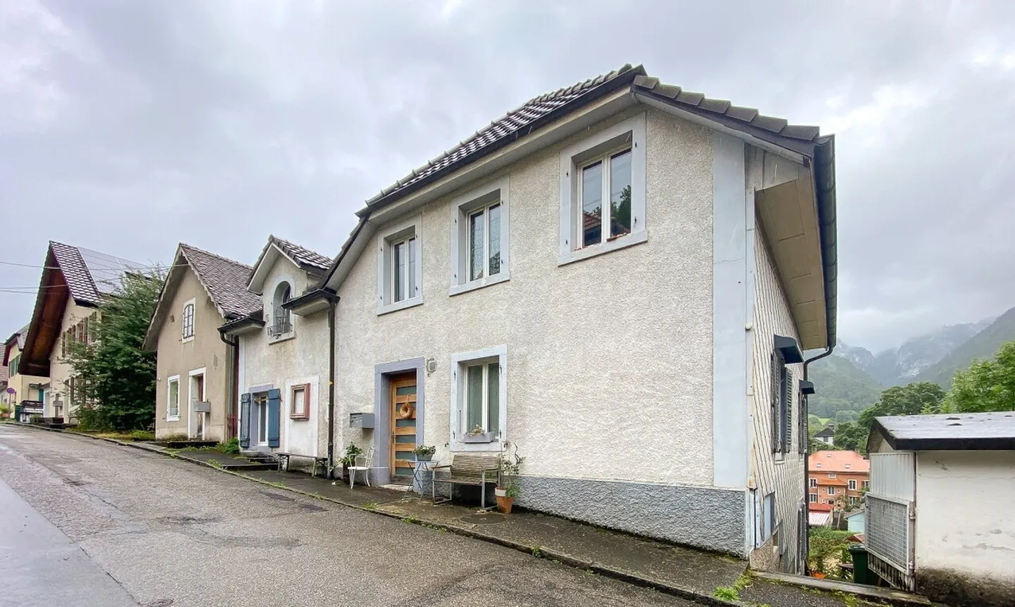 Maison de caractère rénovée avec vue Jura - Photo 10 sur 11