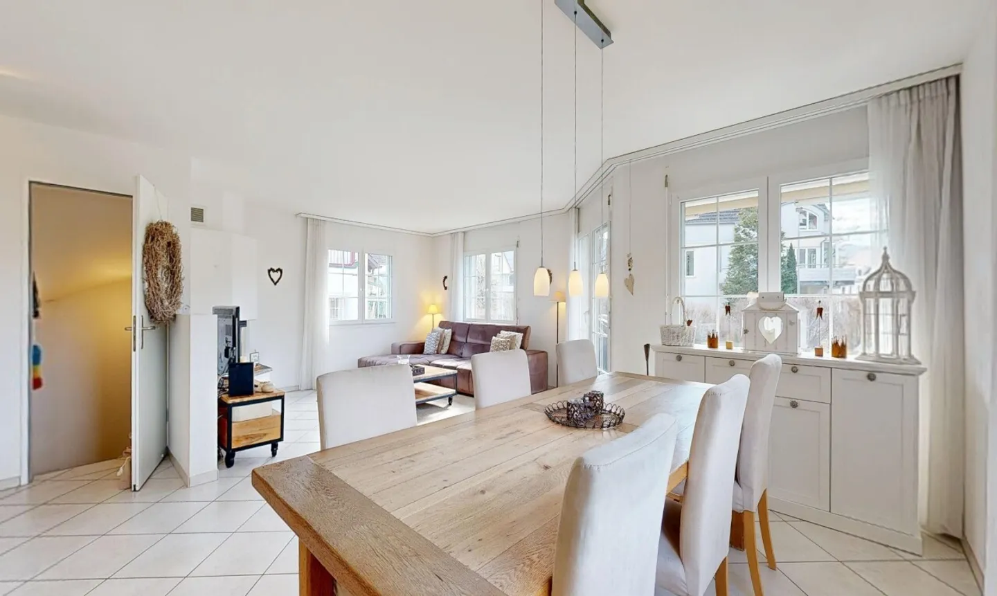 Casa unifamiliare con giardino a Niederwenigen, vicino a Zurigo - Foto 3 di 11