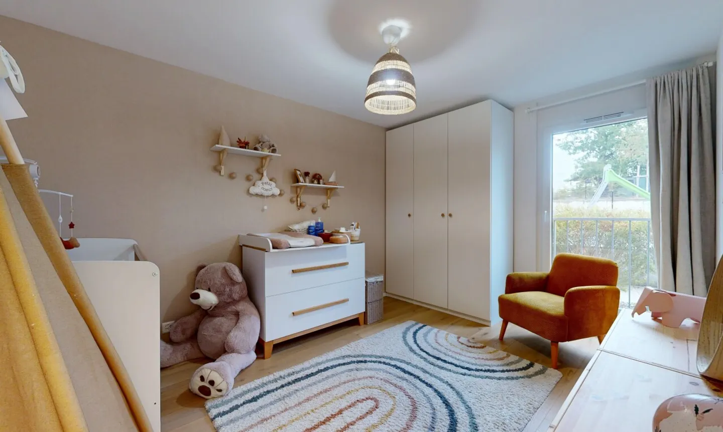 Recent apartment with large terrace and garden in Romanel - Photo 8 of 11