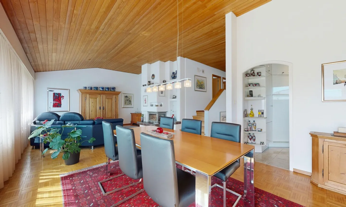 Spacious Detached House with Panoramic Views in Zuzwil - Photo 2 of 11