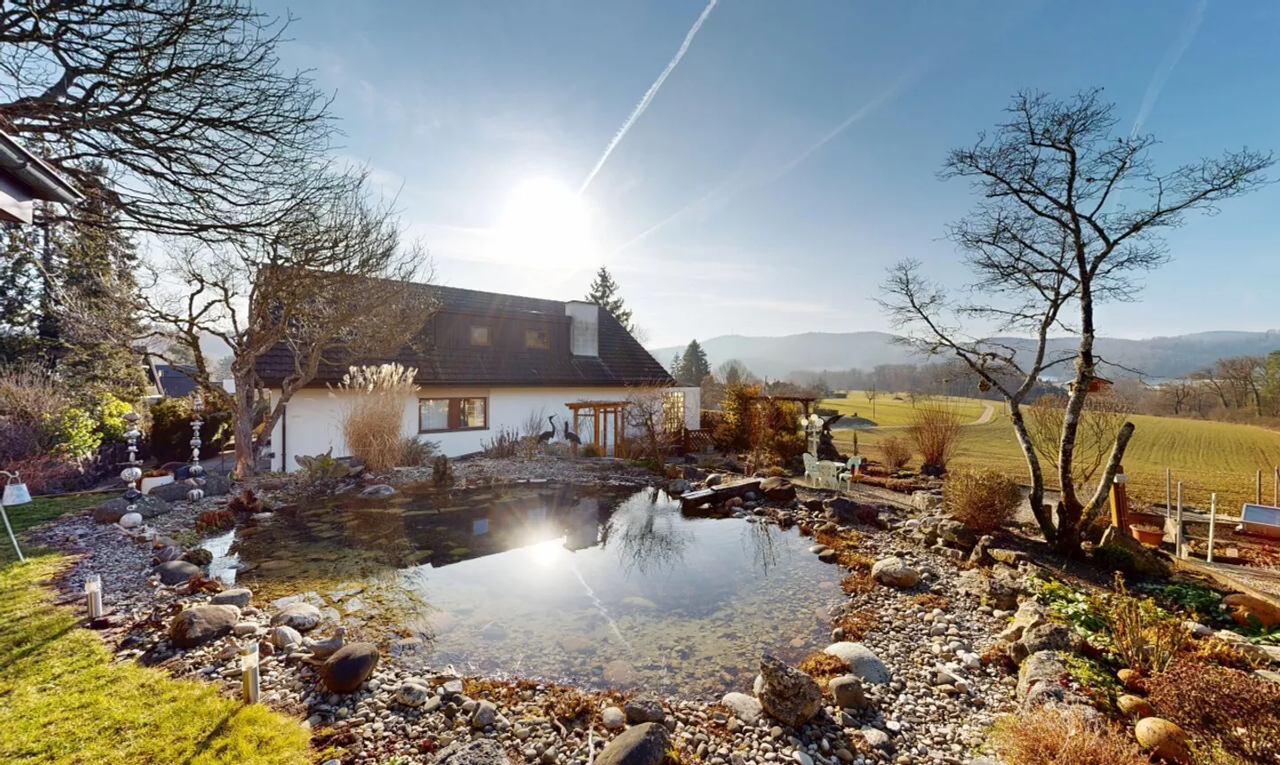 Casa indipendente con ampio giardino e vista mozzafiato - Foto 2 di 11