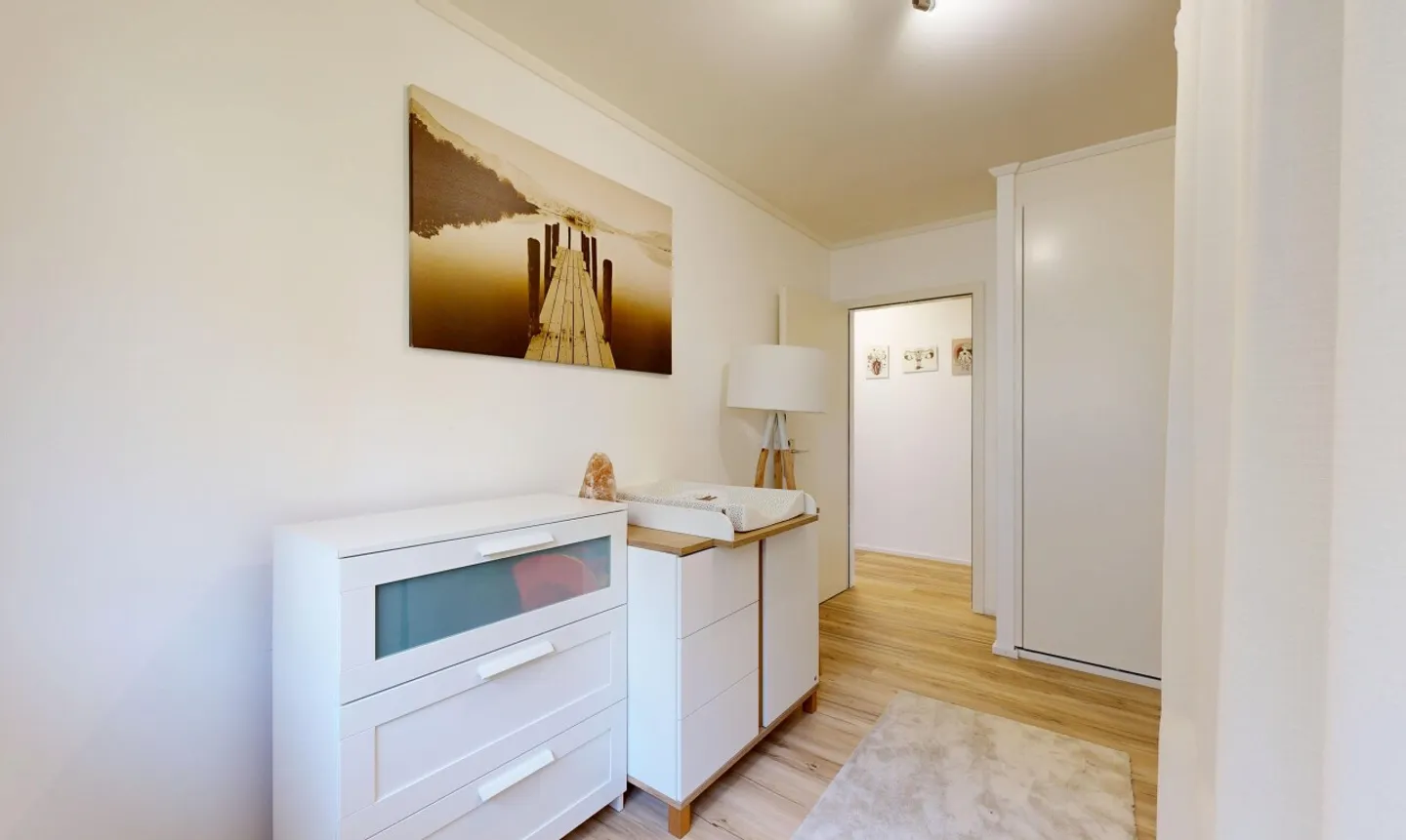 Elegante 4.5 locali ristrutturato con vista panoramica sul Lago e Montreux - Foto 9 di 11