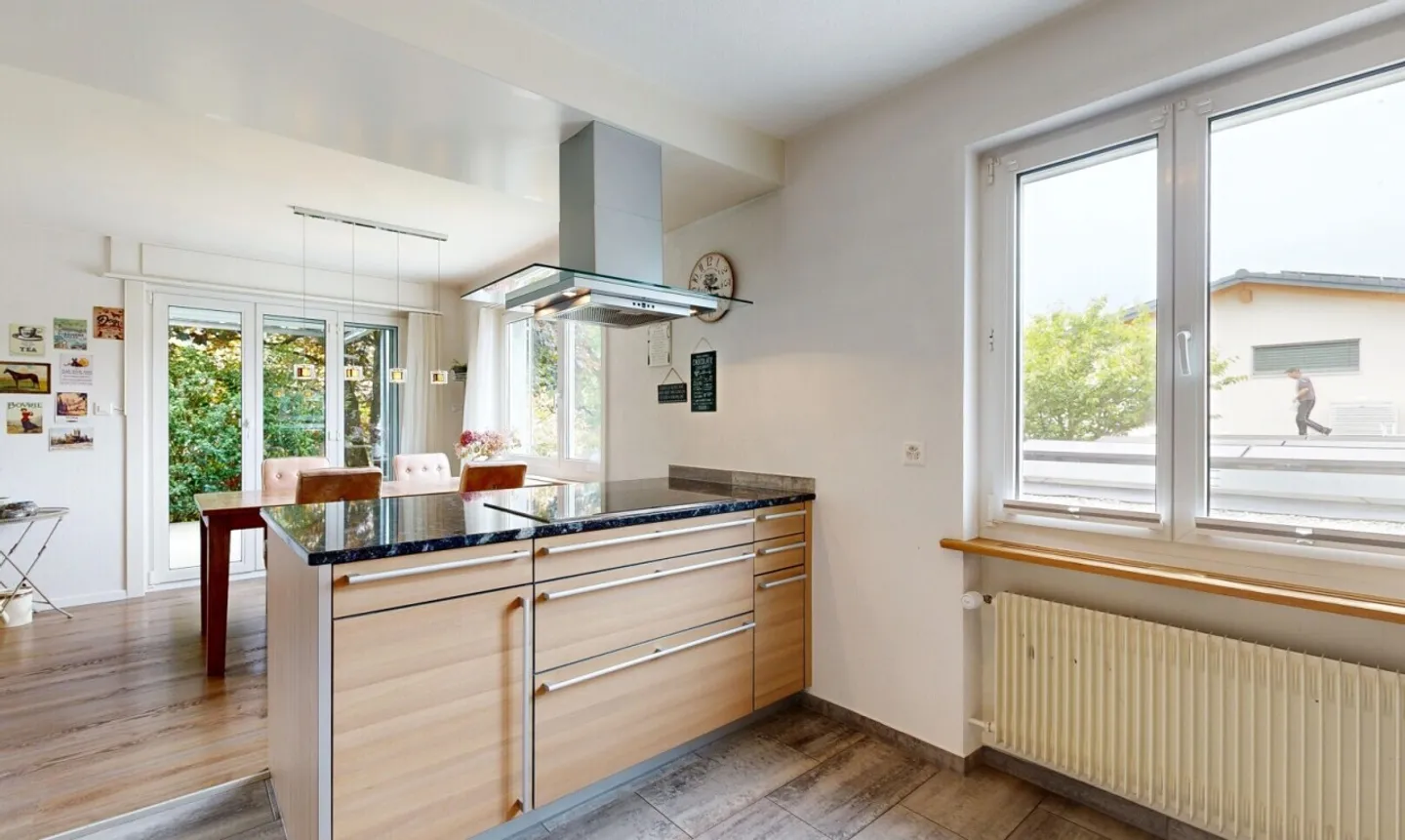 Grosszügiges Einfamilienhaus in Langenthal - Photo 2 sur 11