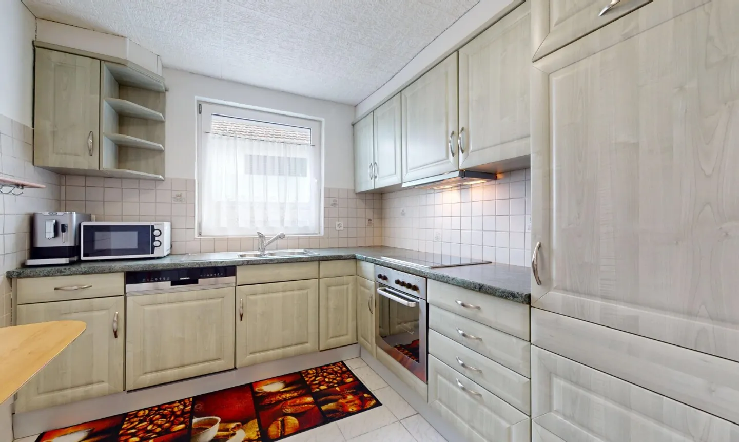 Maison individuelle 8 pièces avec appartement séparé et réserve de terrain - Photo 3 sur 11