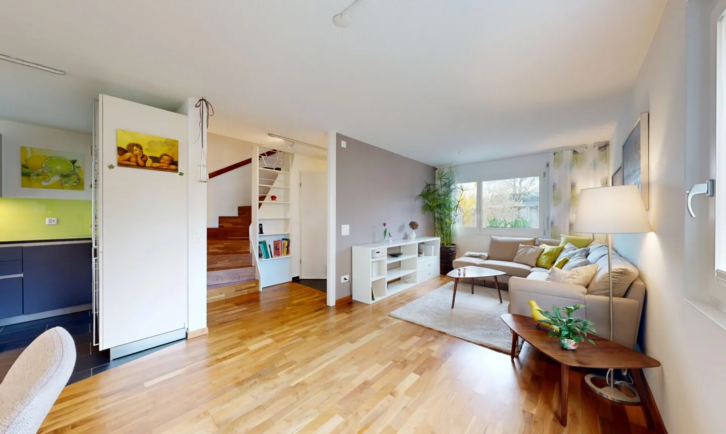 Family Home with Garden & Space - Photo 7 of 11