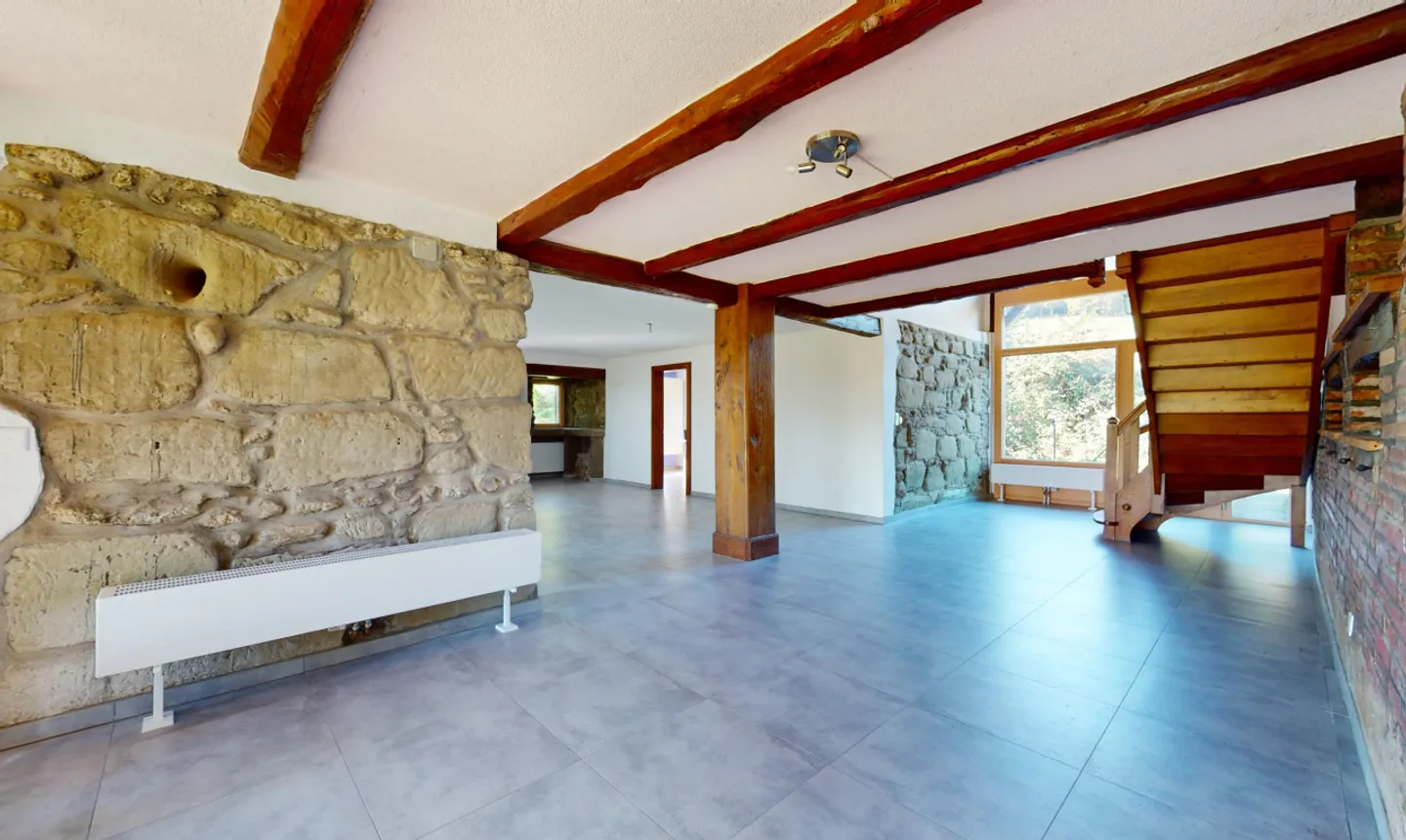 Triplex spacieux avec jardin - Photo 9 sur 13