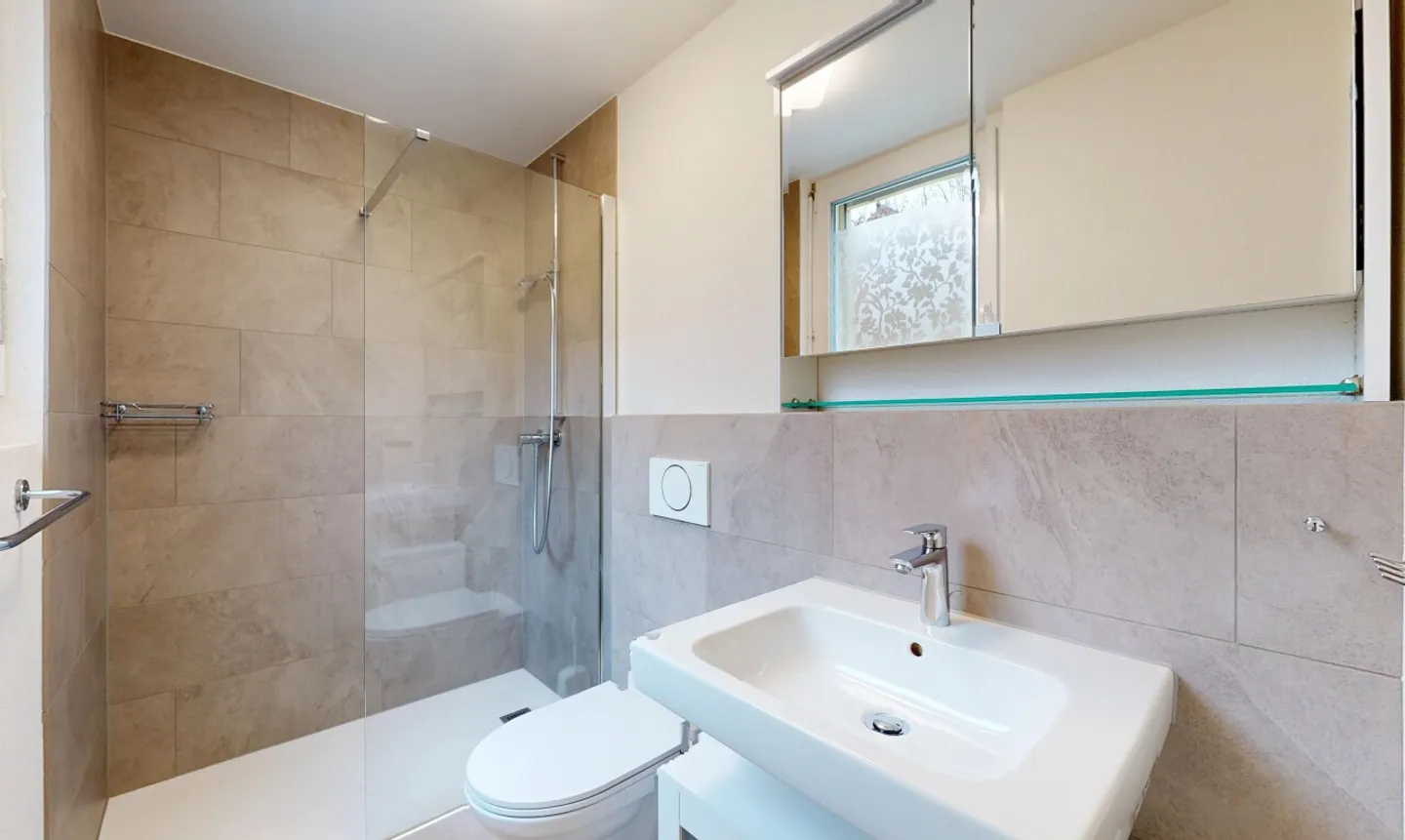 Modern Detached House with Panoramic Views and Prime Location in Laupersdorf - Photo 7 of 13