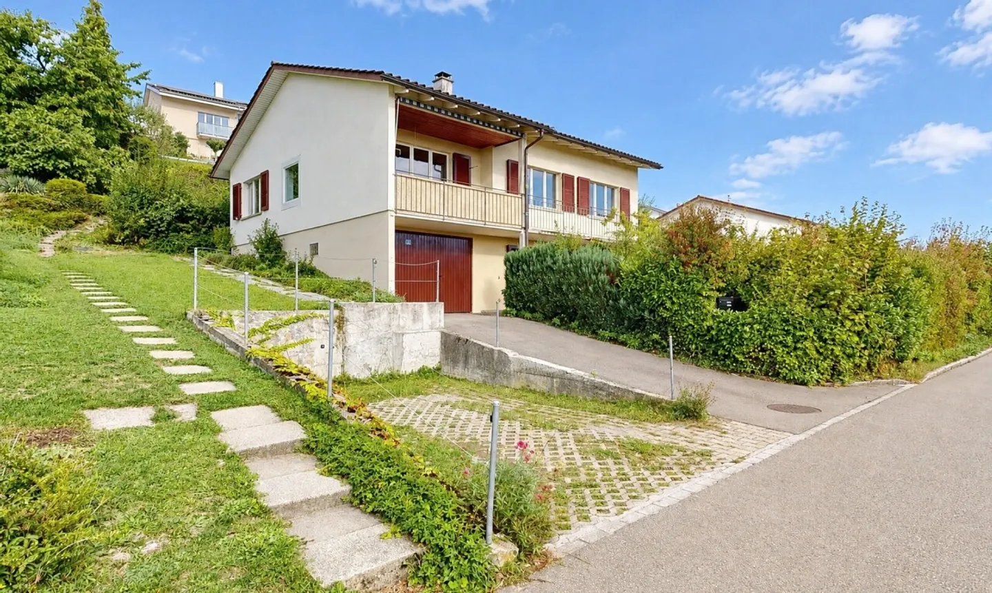 Grand potentiel sur près de 600 m² - Photo 1 sur 11