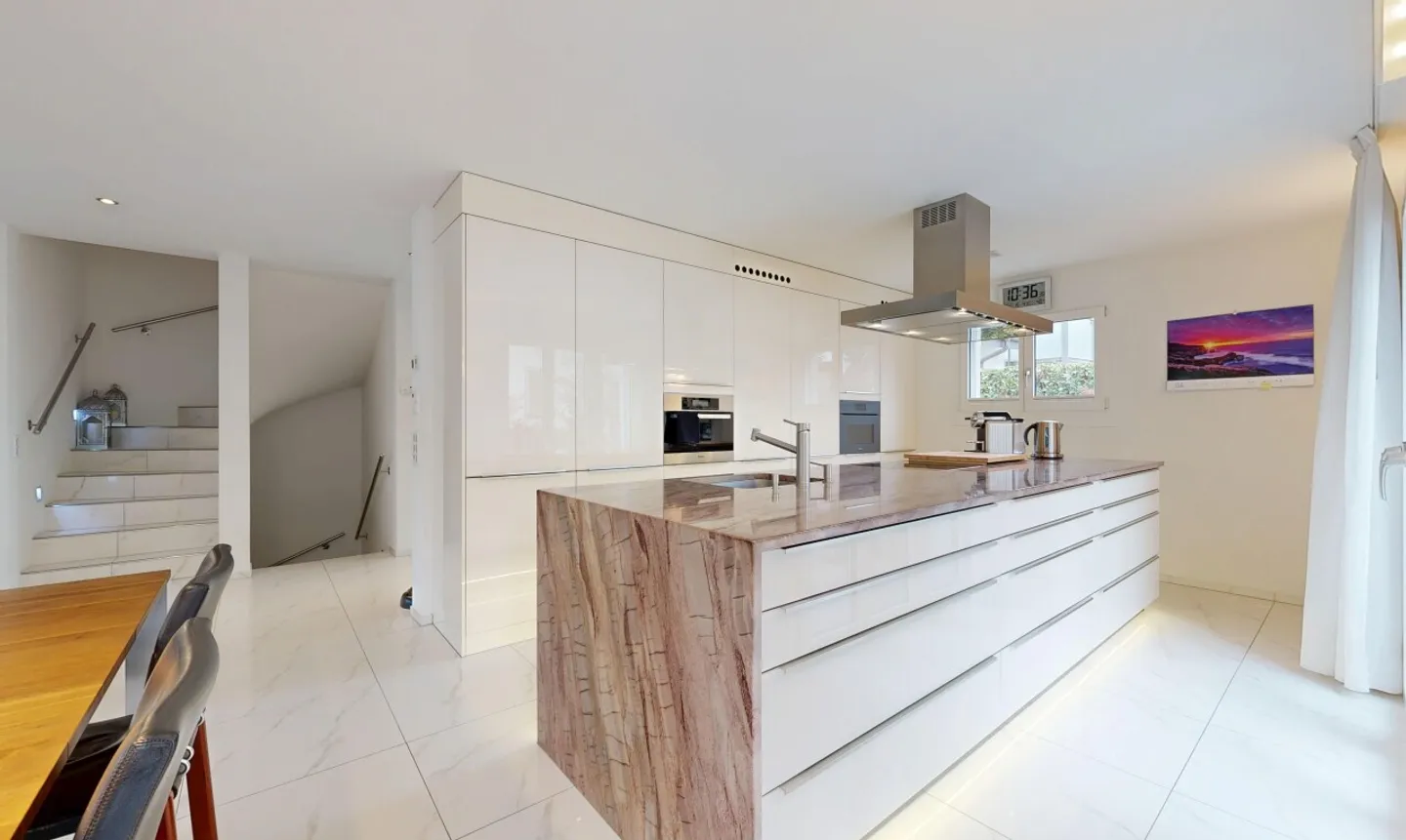 Maison de ville moderne de 5,5 pièces avec jardin à Aristau - Photo 2 sur 13