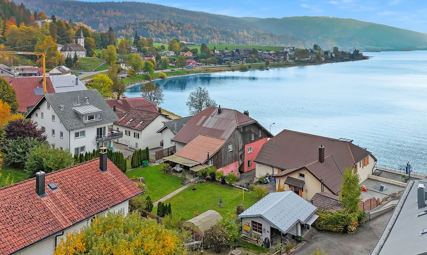 Il Ponte: Proprietà sulle banchine con giardino e parcheggio sotterraneo - Foto 5 di 11