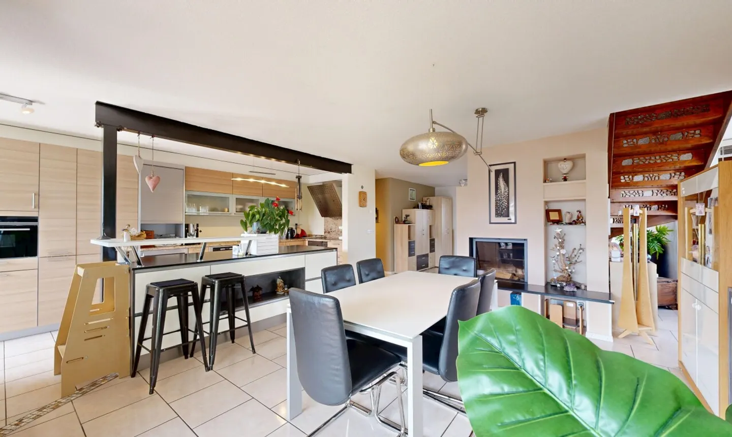 Spacious family duplex of 7.5 rooms (227 m²) - Photo 1 of 13