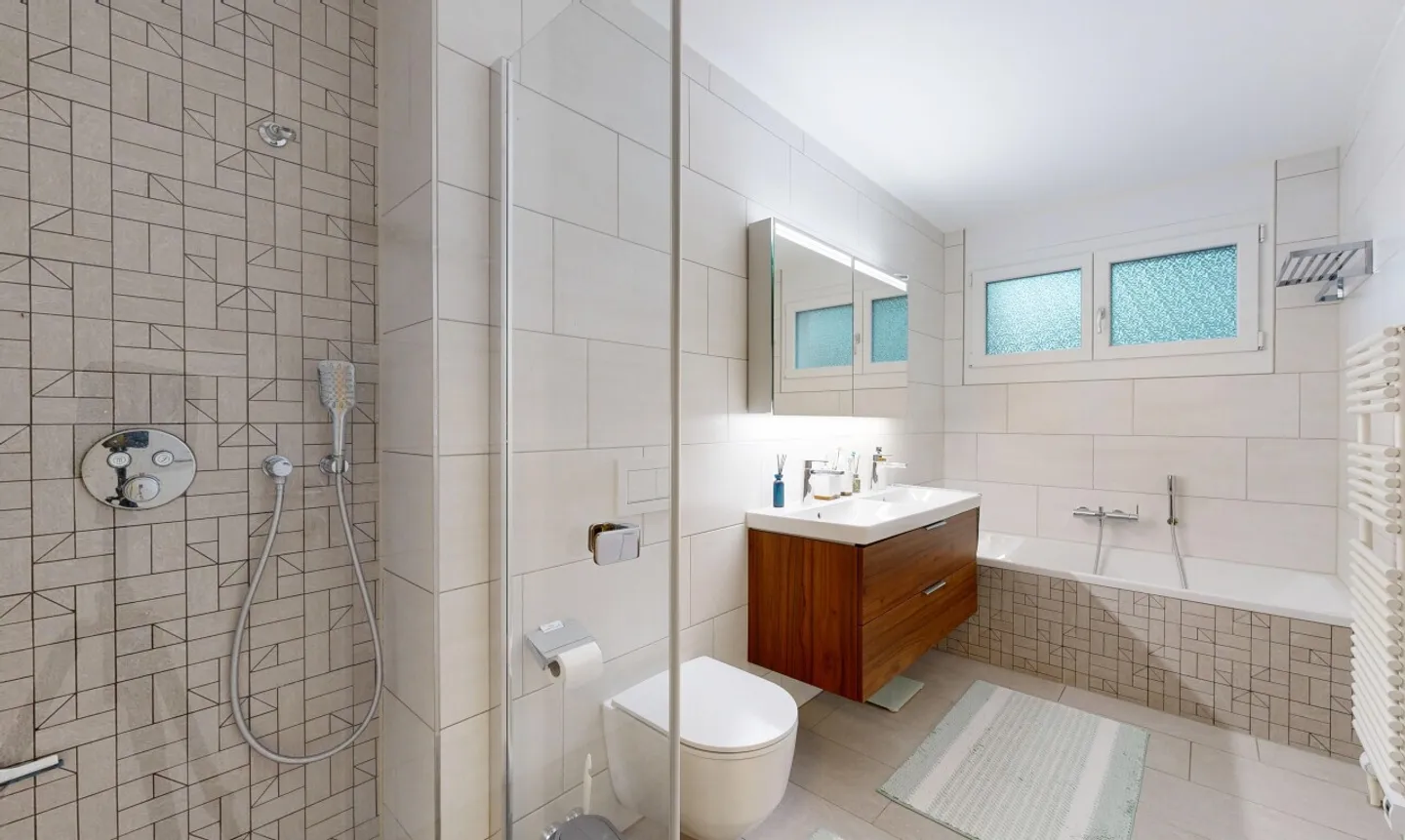 Appartement de jardin avec un potentiel énorme sur la Côte d'Or de Zurich - Photo 7 sur 11