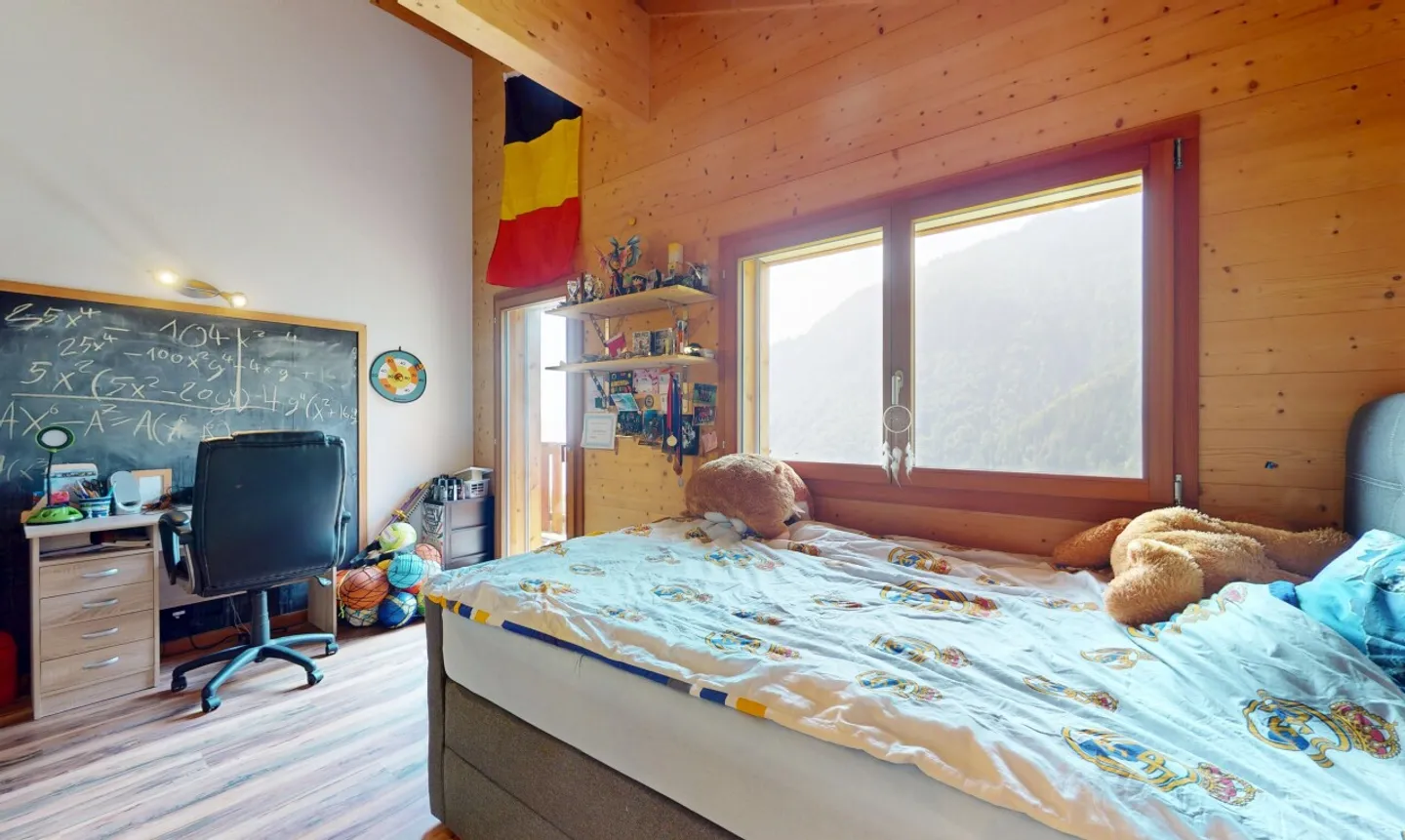 Chalet spacieux à 10 min de Vouvry, en pleine nature - Photo 9 sur 11