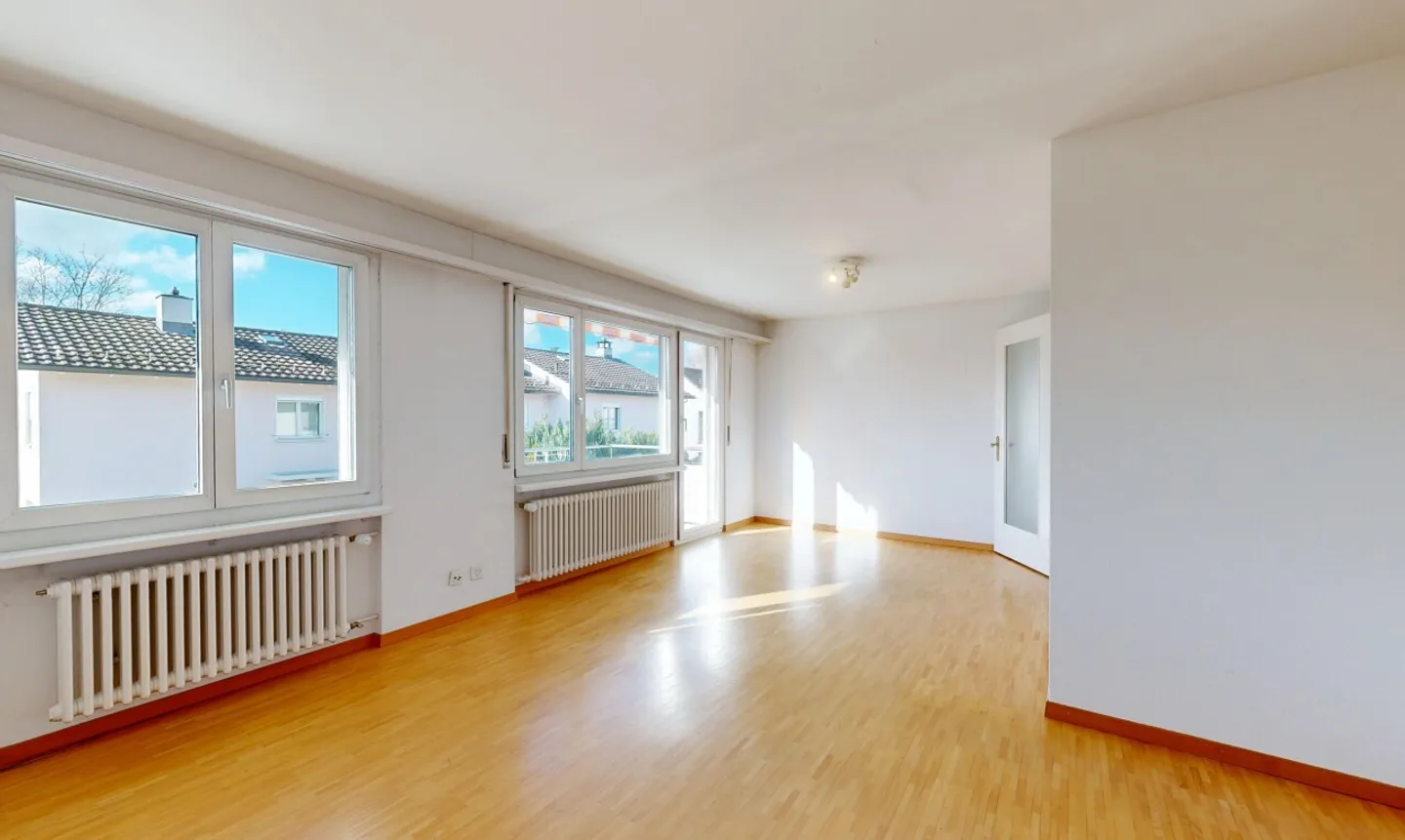 Sunny Living Happiness: 5-Room End Townhouse in the City of Winterthur - Photo 8 of 11