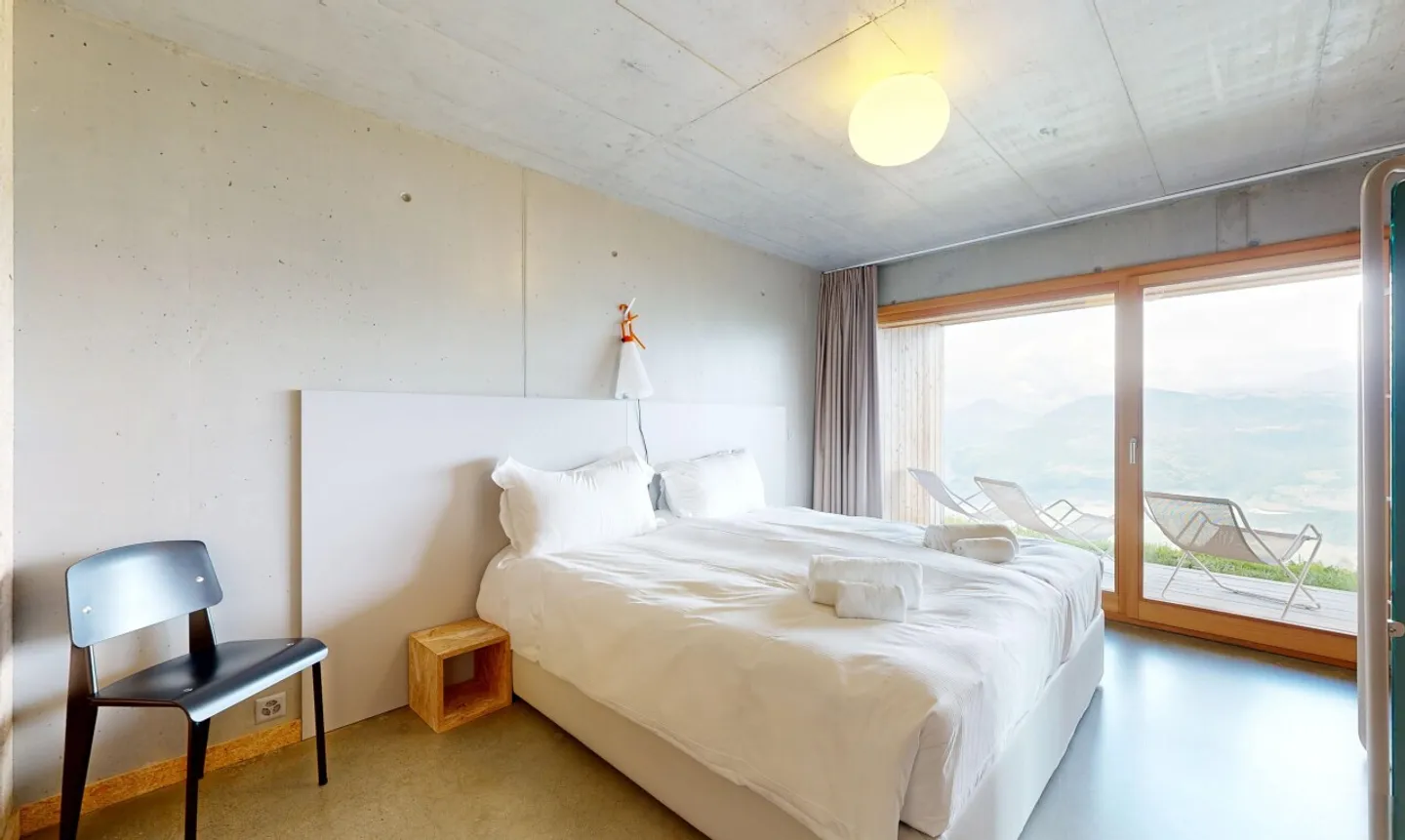 Architectural Chalet with Stunning Views - Photo 5 of 11