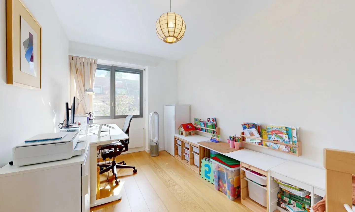 Stylish Maisonette Apartment with Garage in the Heart of Kleinbasel - Photo 8 of 11