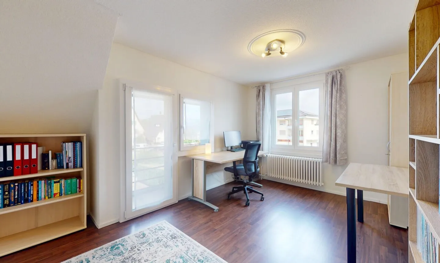 Maison individuelle 8 pièces avec appartement séparé et réserve de terrain - Photo 8 sur 11