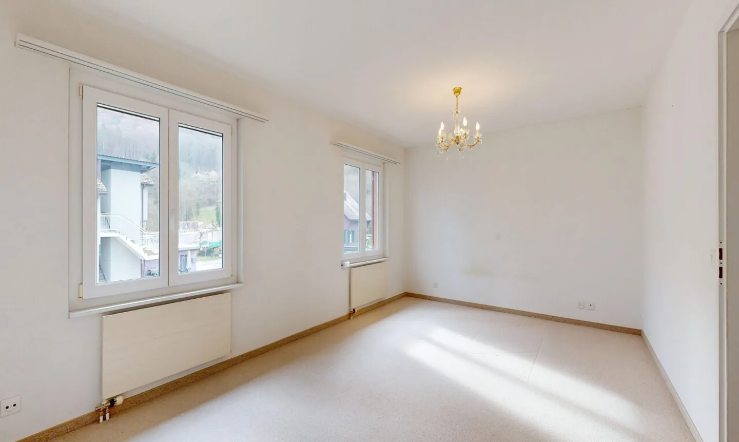 5.5 Room Terraced House with Garden, Converted Attic & Stair Lift - Photo 7 of 11