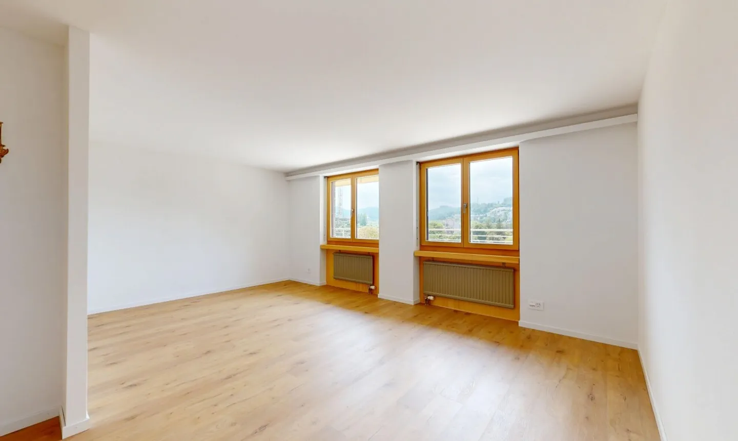 Esclusivo appartamento con terrazza di 189 m² e vista sul Giura - Foto 4 di 11