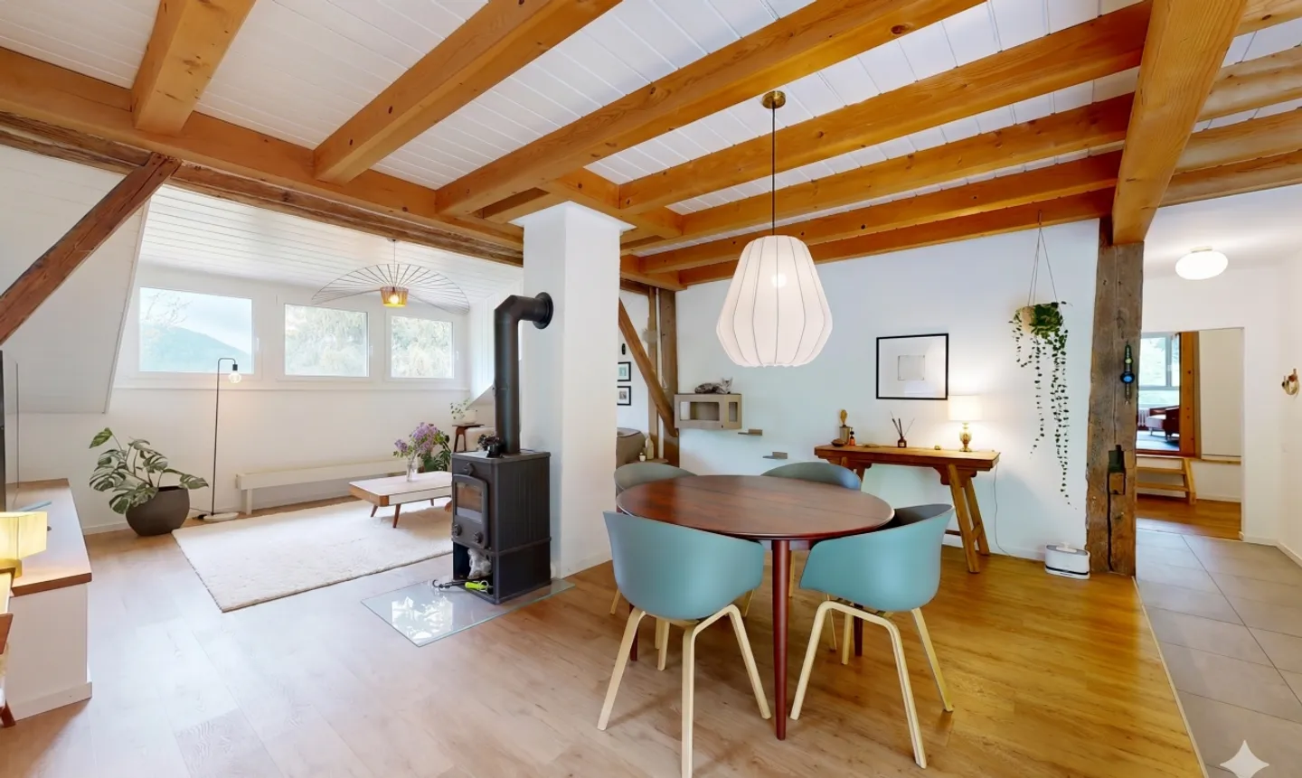 Ferme rénovée avec potentiel - Photo 5 sur 13
