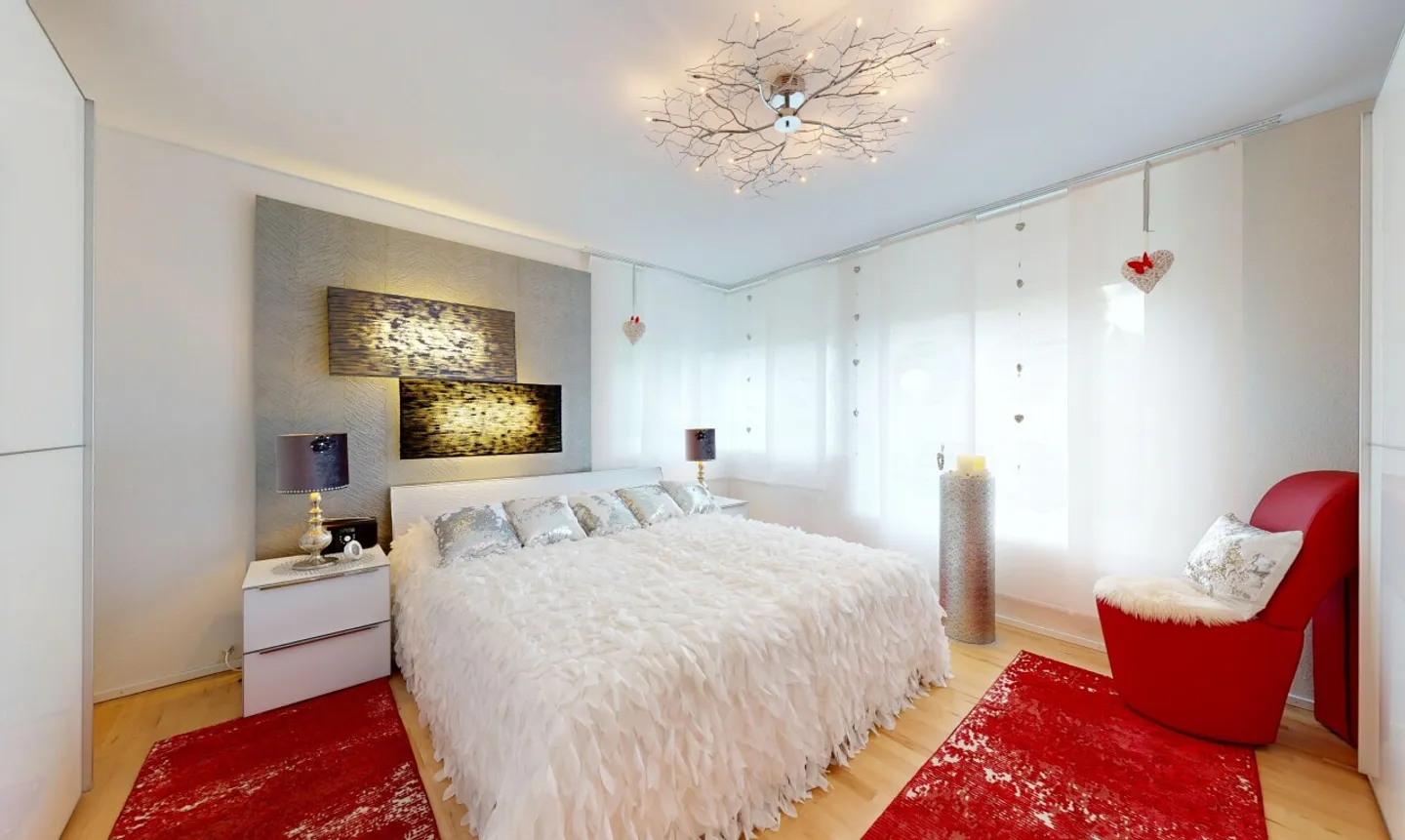 Spacious 4.5 room terrace apartment with additional storage room - Photo 7 of 11