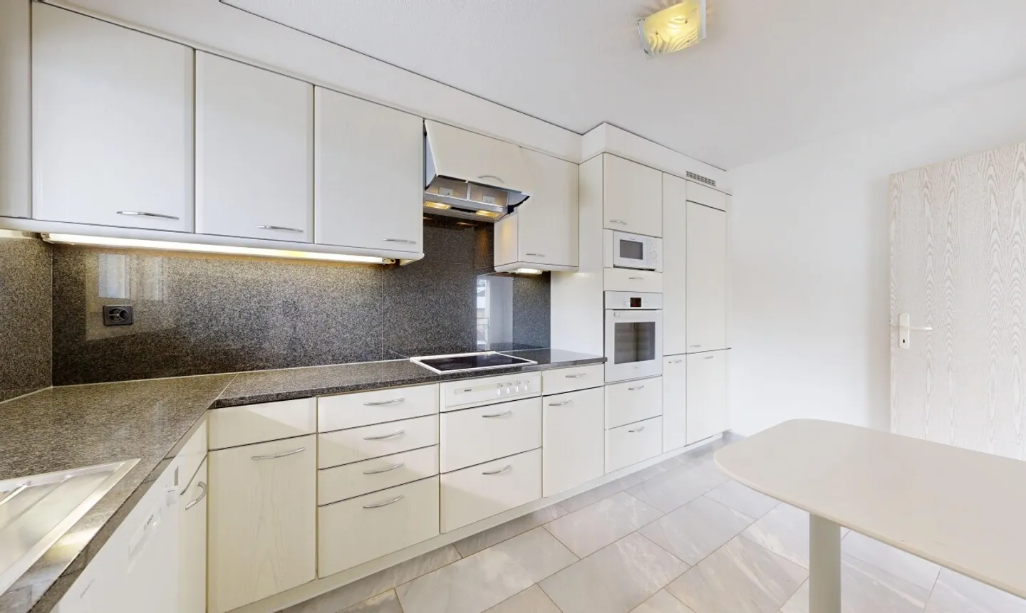 Appartamento spazioso con vista mozzafiato - Foto 8 di 13