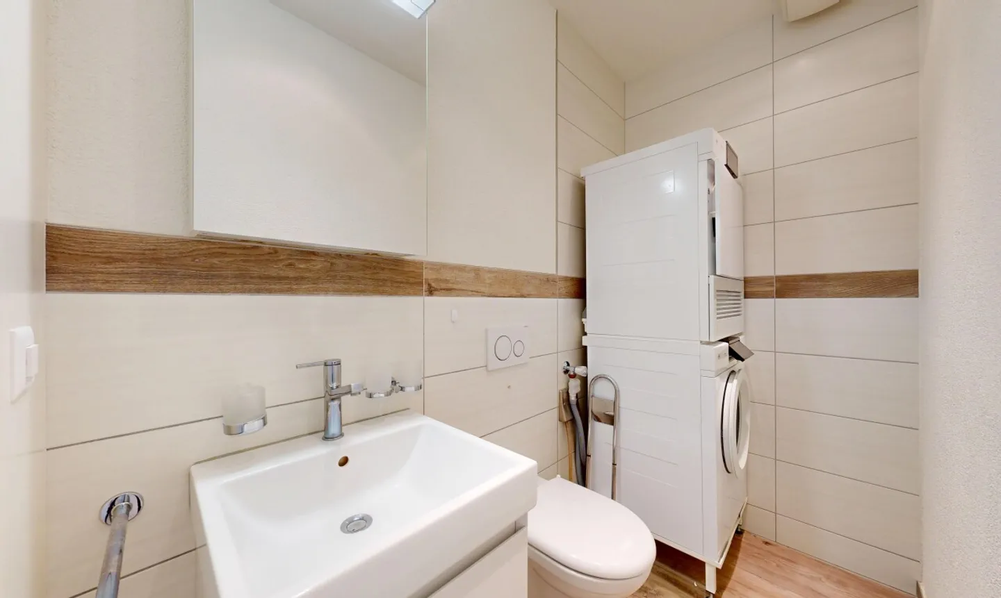 Modern 3.5-room apartment with balcony and flexible additional space - Photo 10 of 11